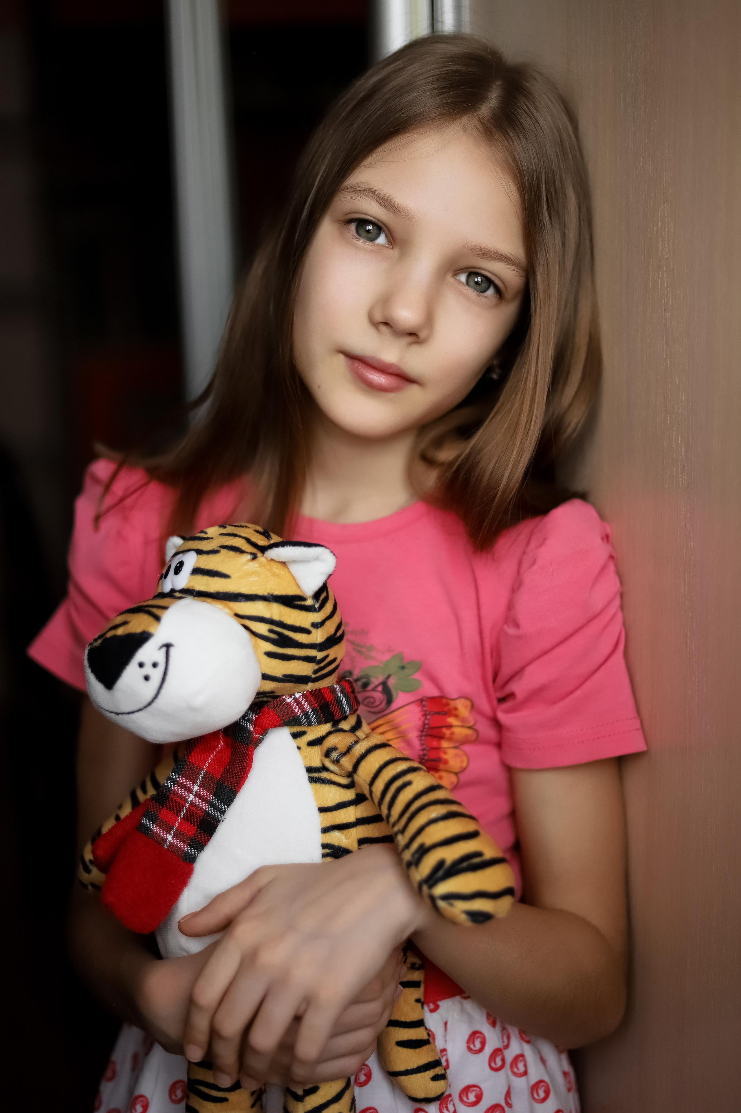 Мои дочки. Могут быть фото без обработки (исходники). Фотограф Пермь. Свадьбы. Семья и дети, школа, д. сад. Фотокниги