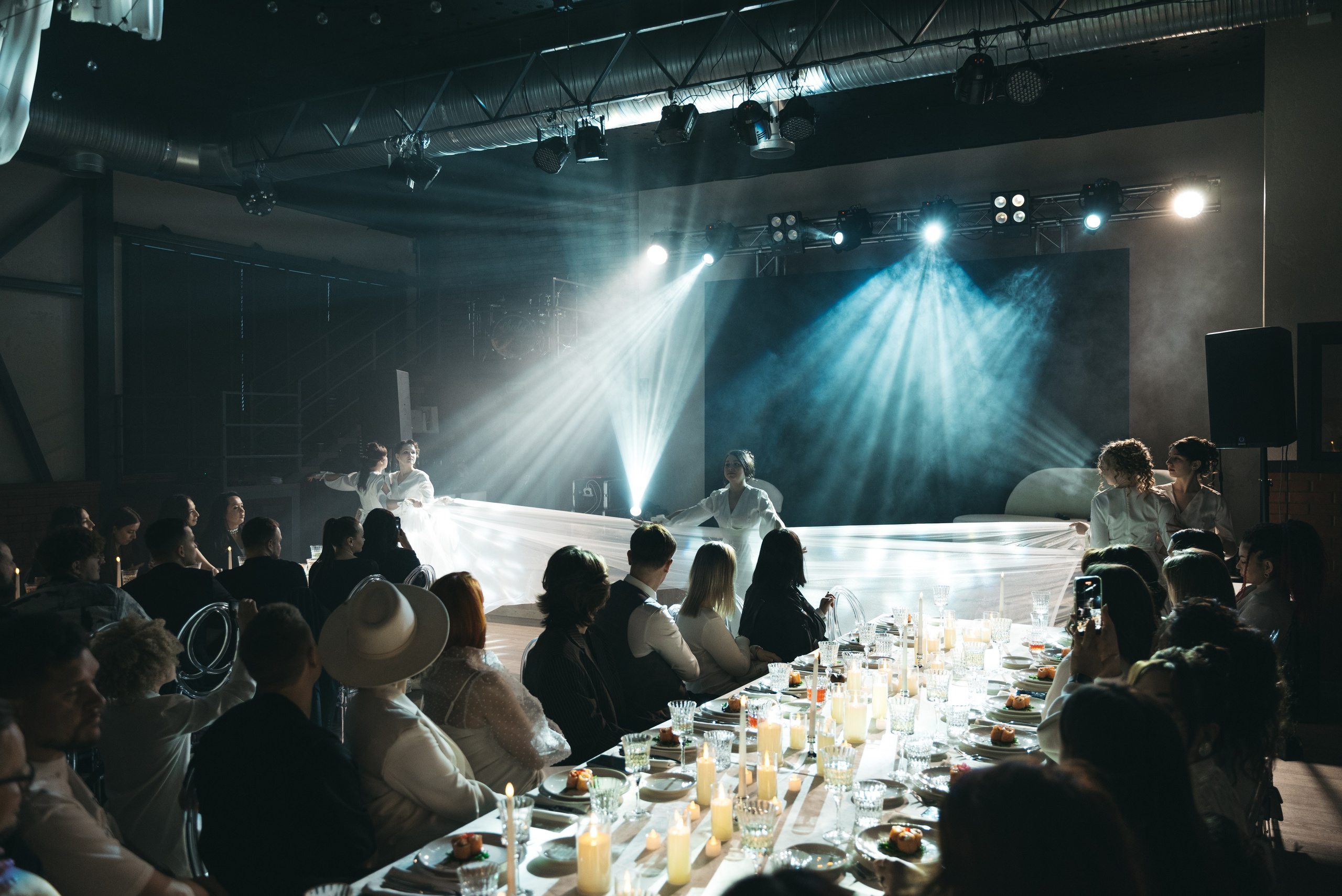 WhiteRoom Pre-wedding. Репортажный и свадебный фотограф в Сургуте