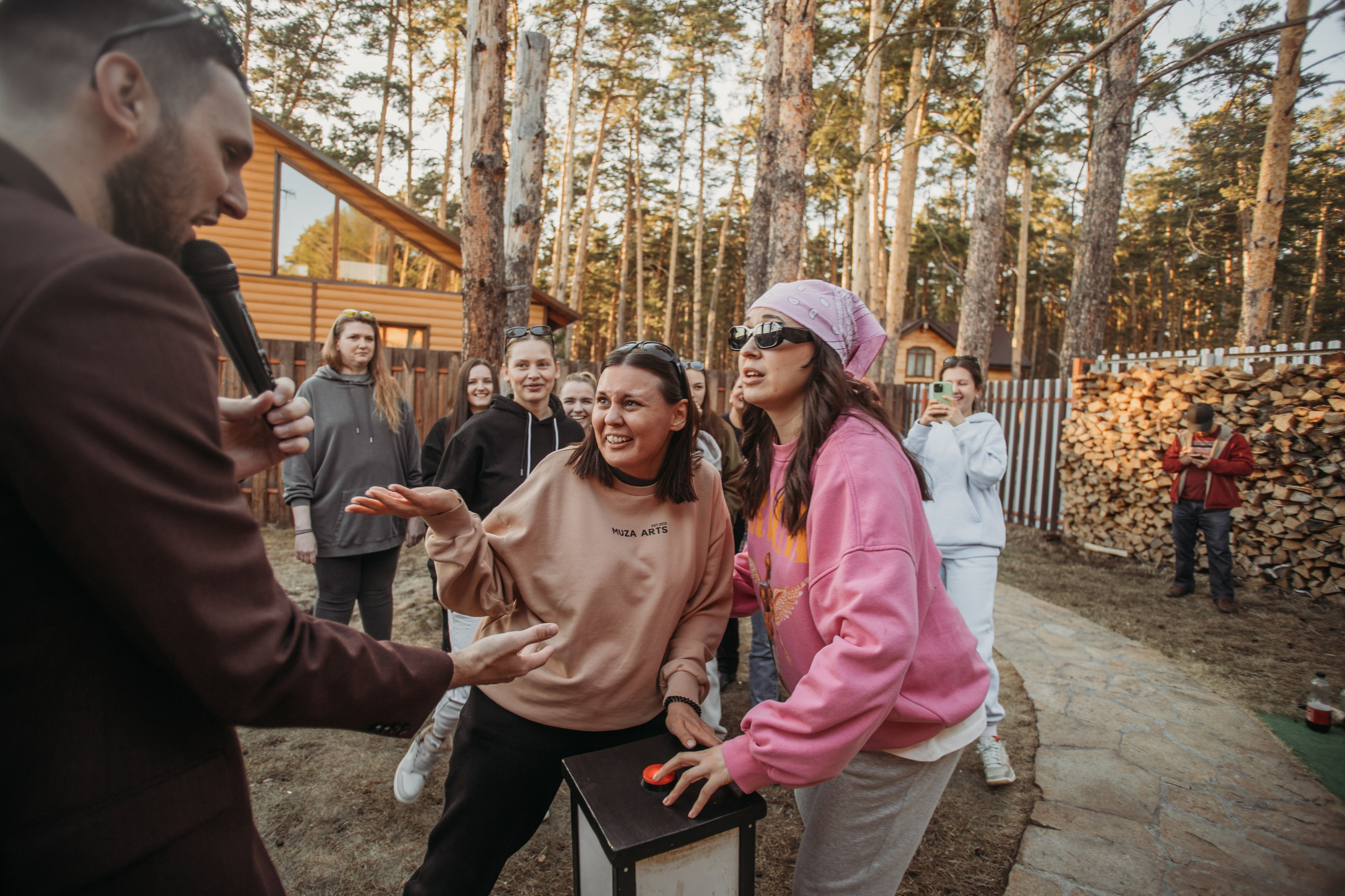 Корпоратив Muza_Arts. Венера Гайн. Репортажный фотограф  Тюмень. Обучение фотографии с 0