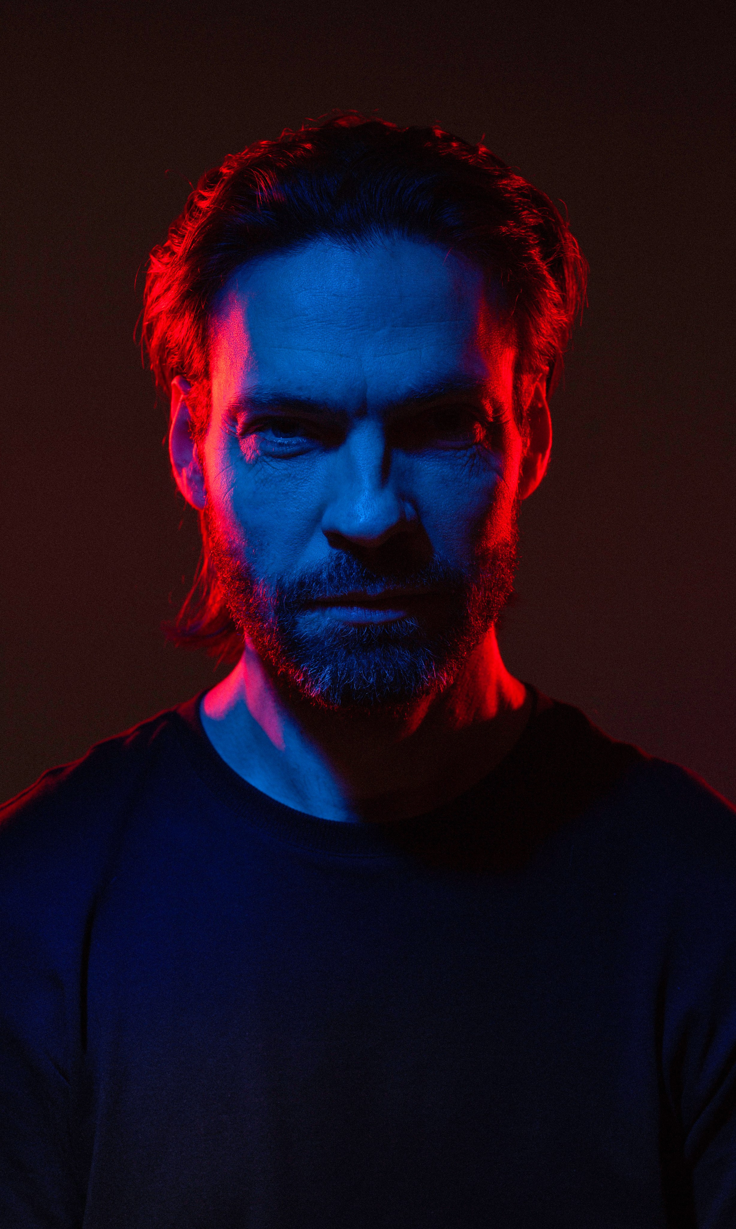 Мужской студийный портрет. Фотограф Лазарина Кучменова