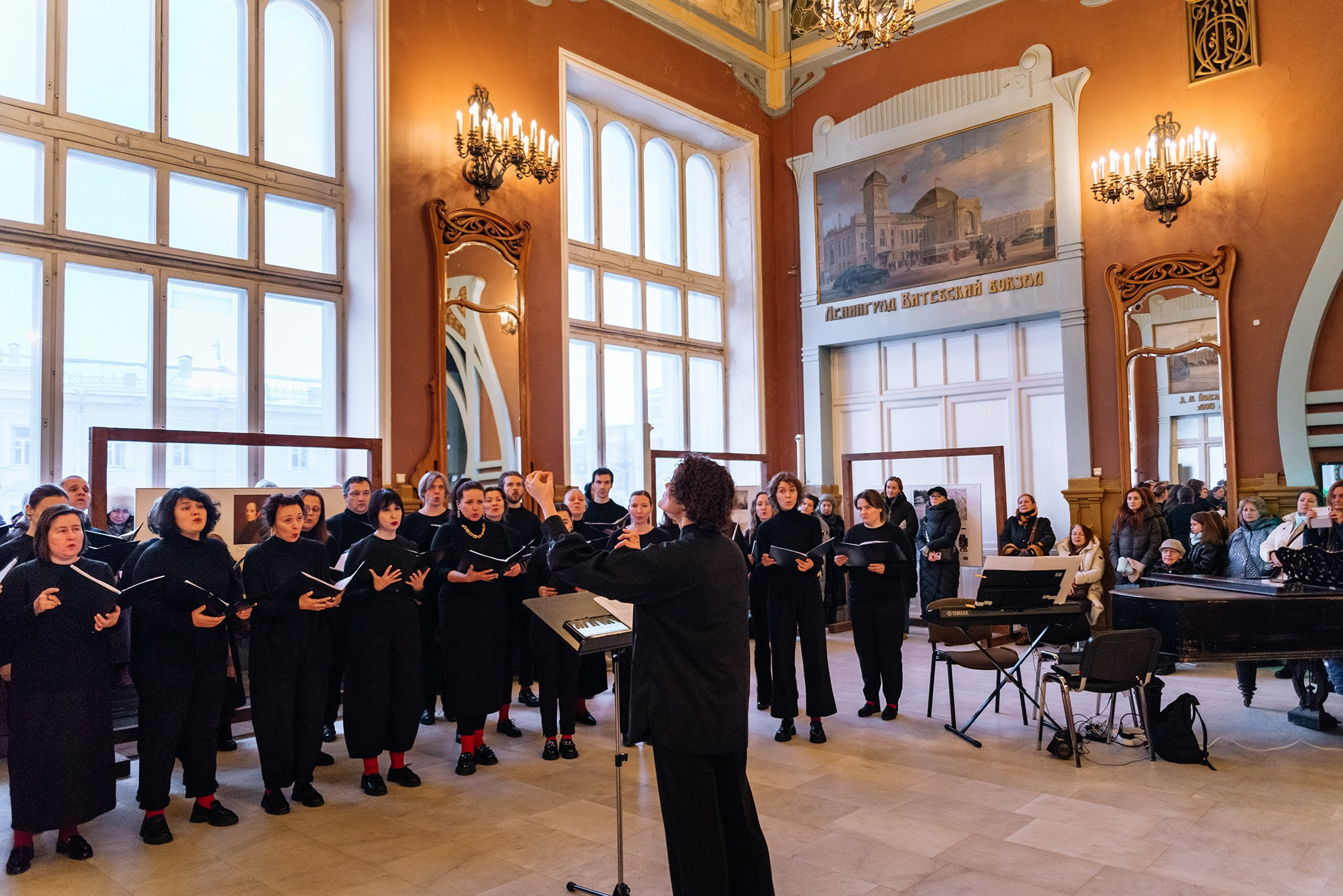 Хор Большой распев на Витебском вокзале. Январь 24. Репортажный фотограф в Санкт-Петербурге Анастасия Клёпова