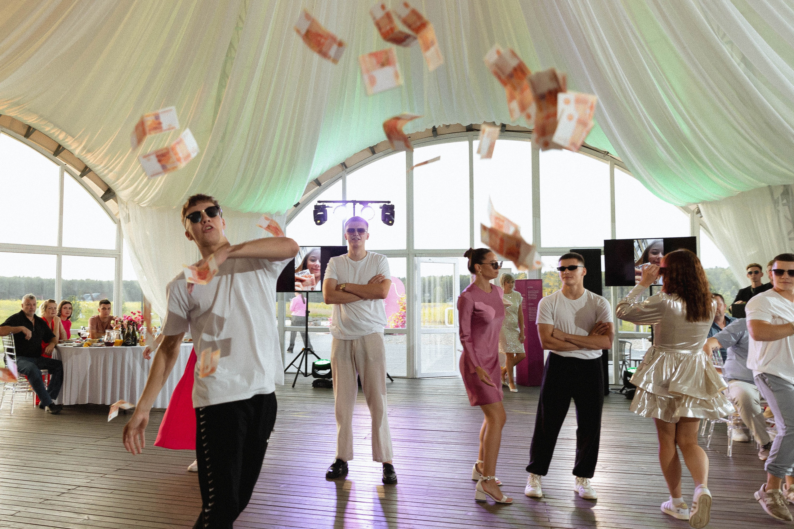 Это любовь. Э Т О М Ы