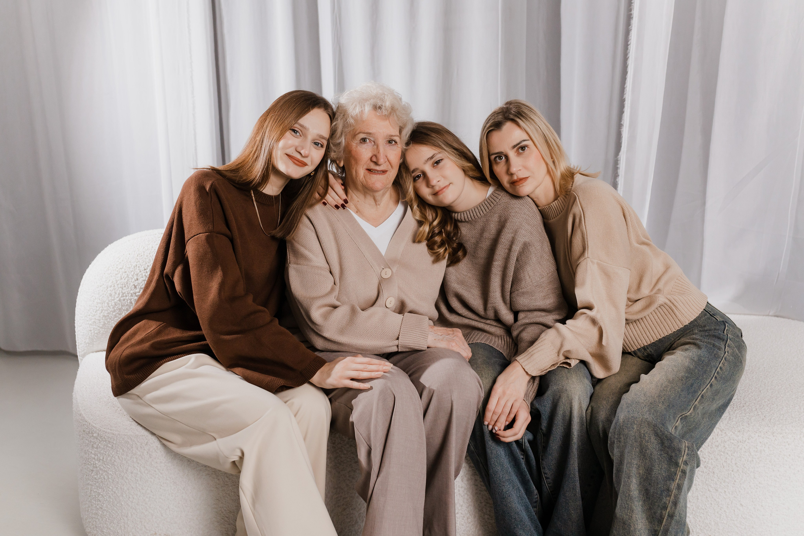 Любимая наша Бабушка). Семейный и детский фотограф в городе Подолск МО Крылова Ирина