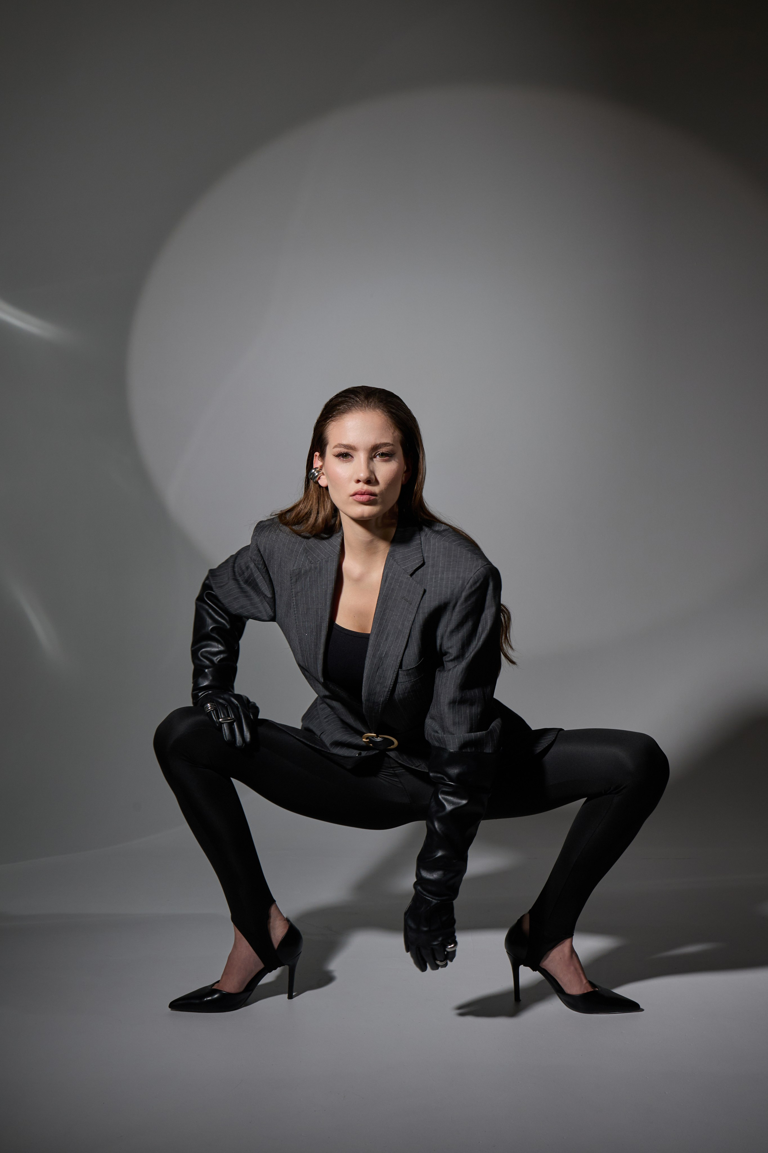 Ты в студии. Вита Овчинникова. Фотограф в Новосибирске. Снимаю женские портреты, контент для блогеров и брендов