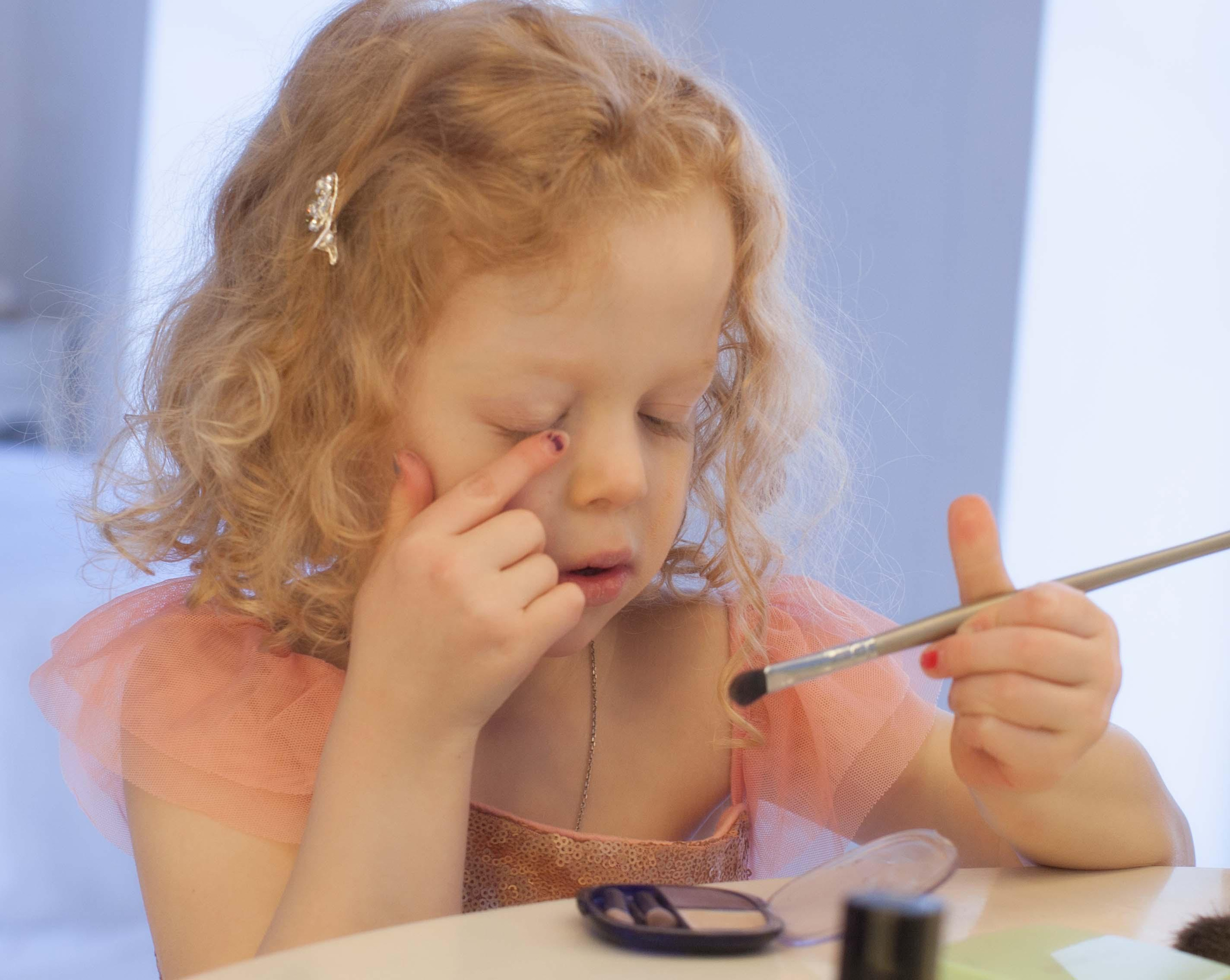 Студийная съемка. Анастасия Тимашова. Портретный и семейный фотограф Москва