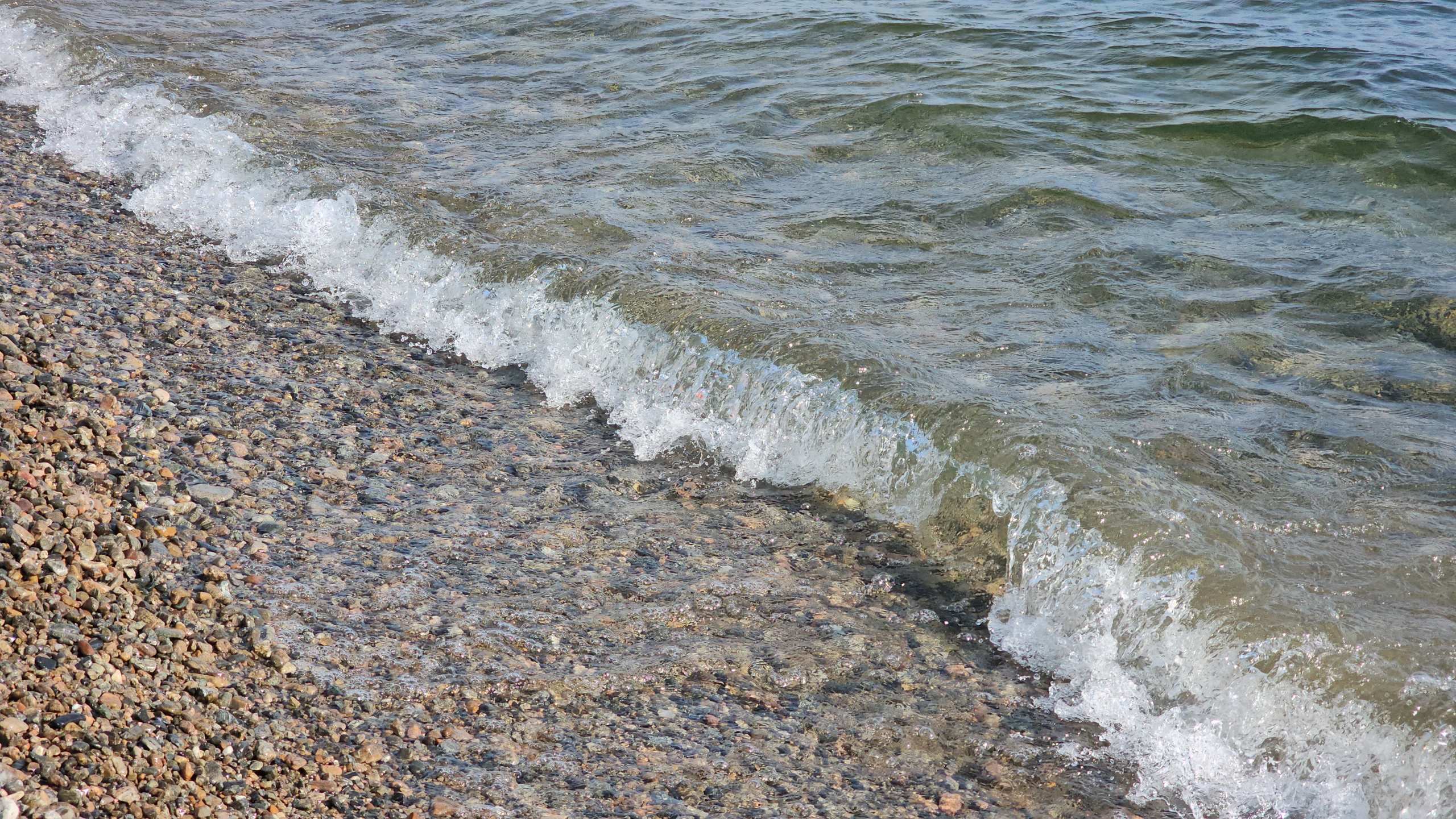 Спуск лестница в конце листвянки