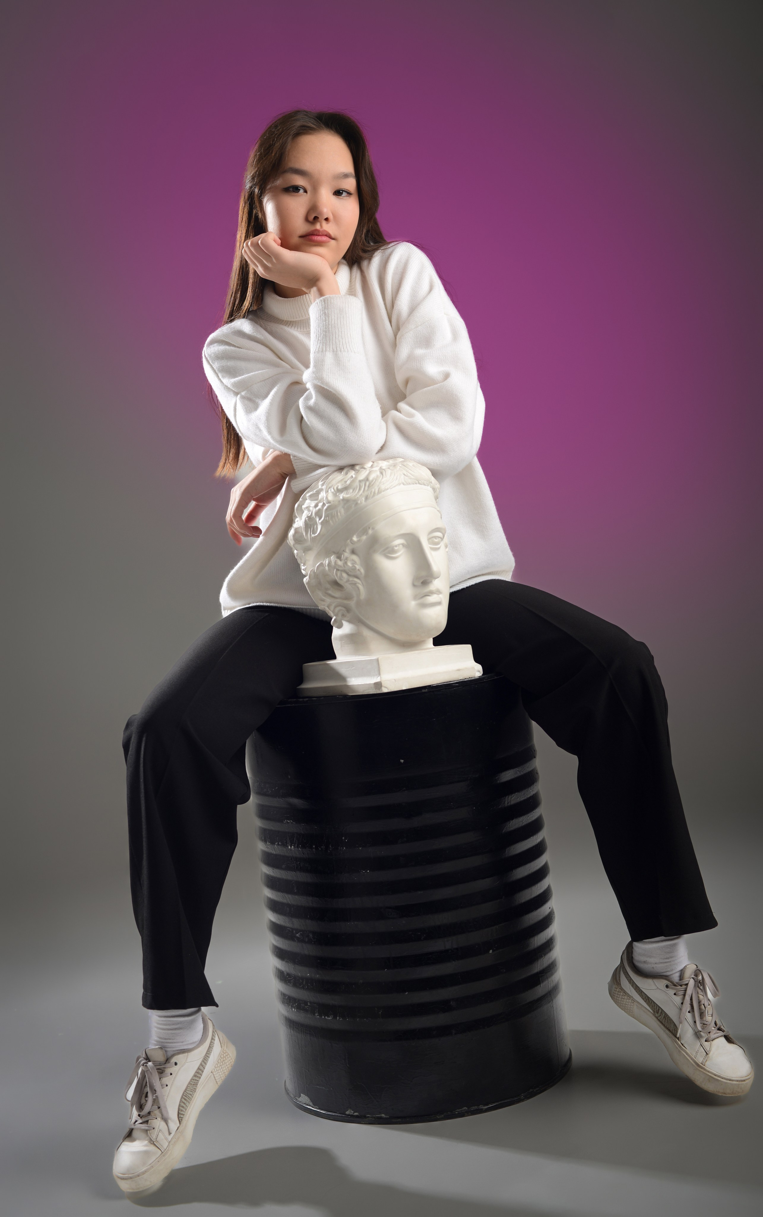 Выпускные альбомы для старшеклассников в Красноярске от AlbomKras 🎓✨. AlbomKras -выпускные альбомы Красноярска с авторским дизайном и качественной фотосъемкой! ⭐⭐⭐⭐⭐ 5.0