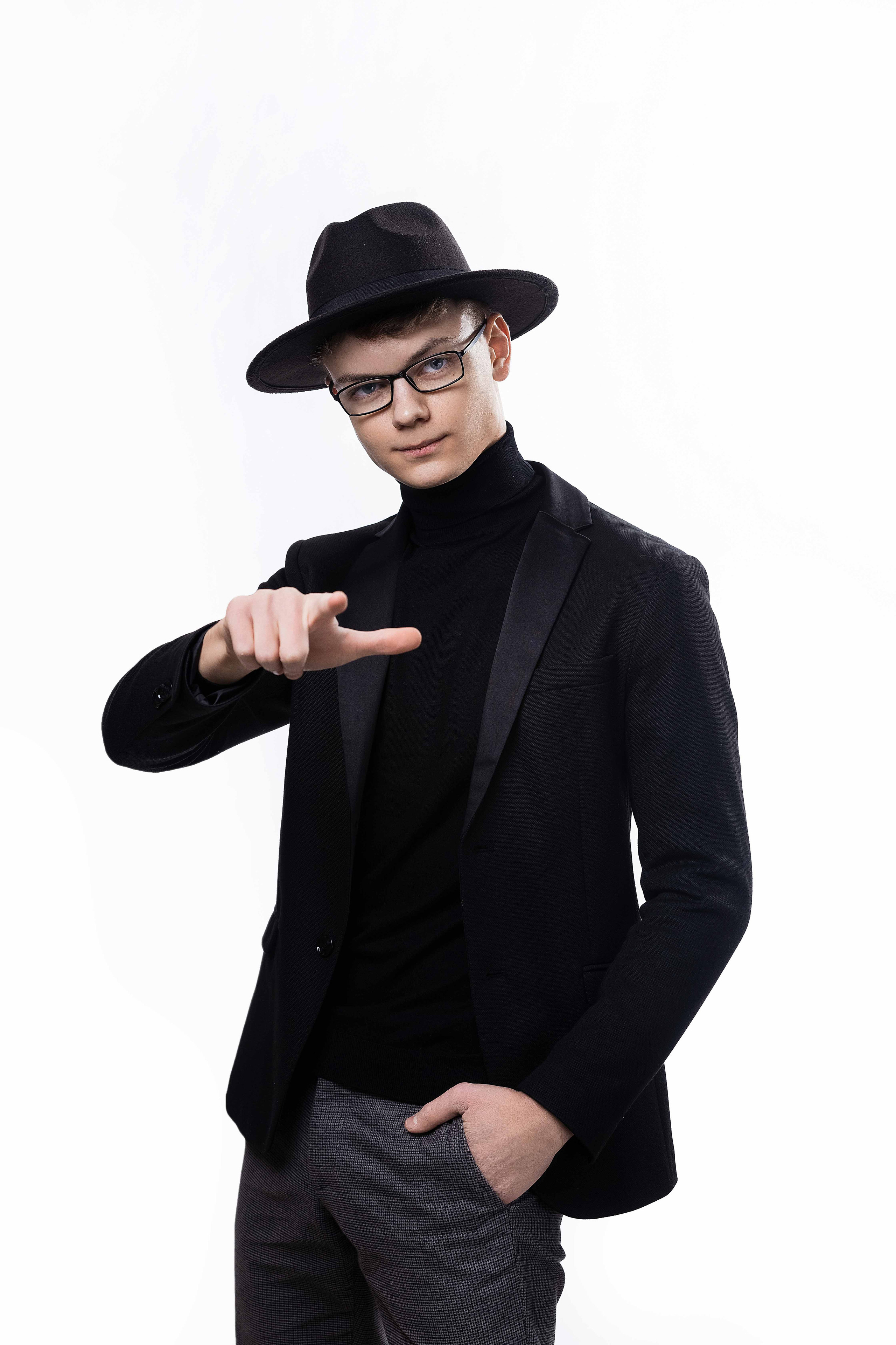 •ПОРТРЕТЫ СТУДИЯ•. Выпускной альбом Сургут ХМАО