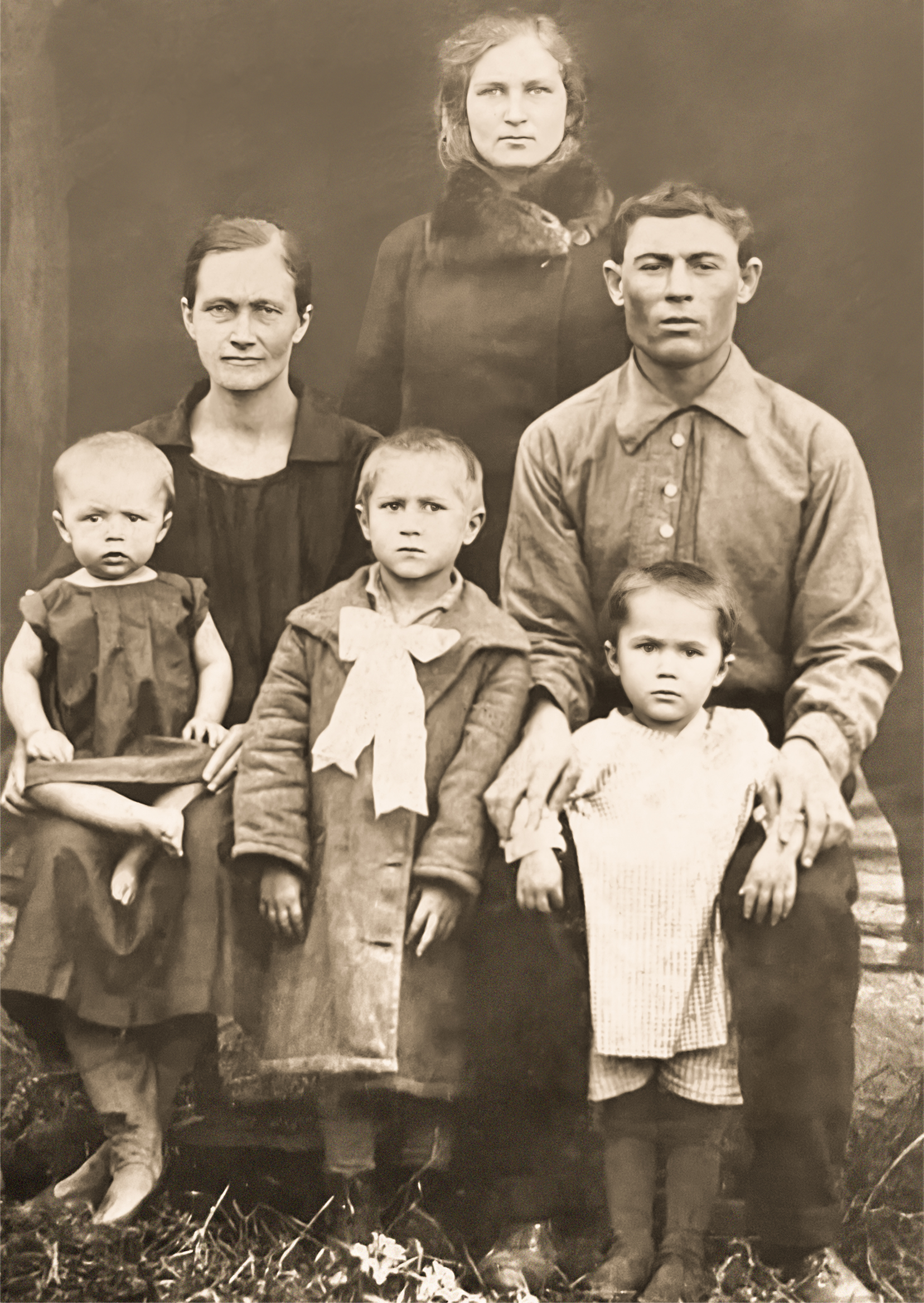 Профессиональная оцифровка и реставрация фотографий. Профессиональный фотограф в Москве и Мо Мария Шантарёва