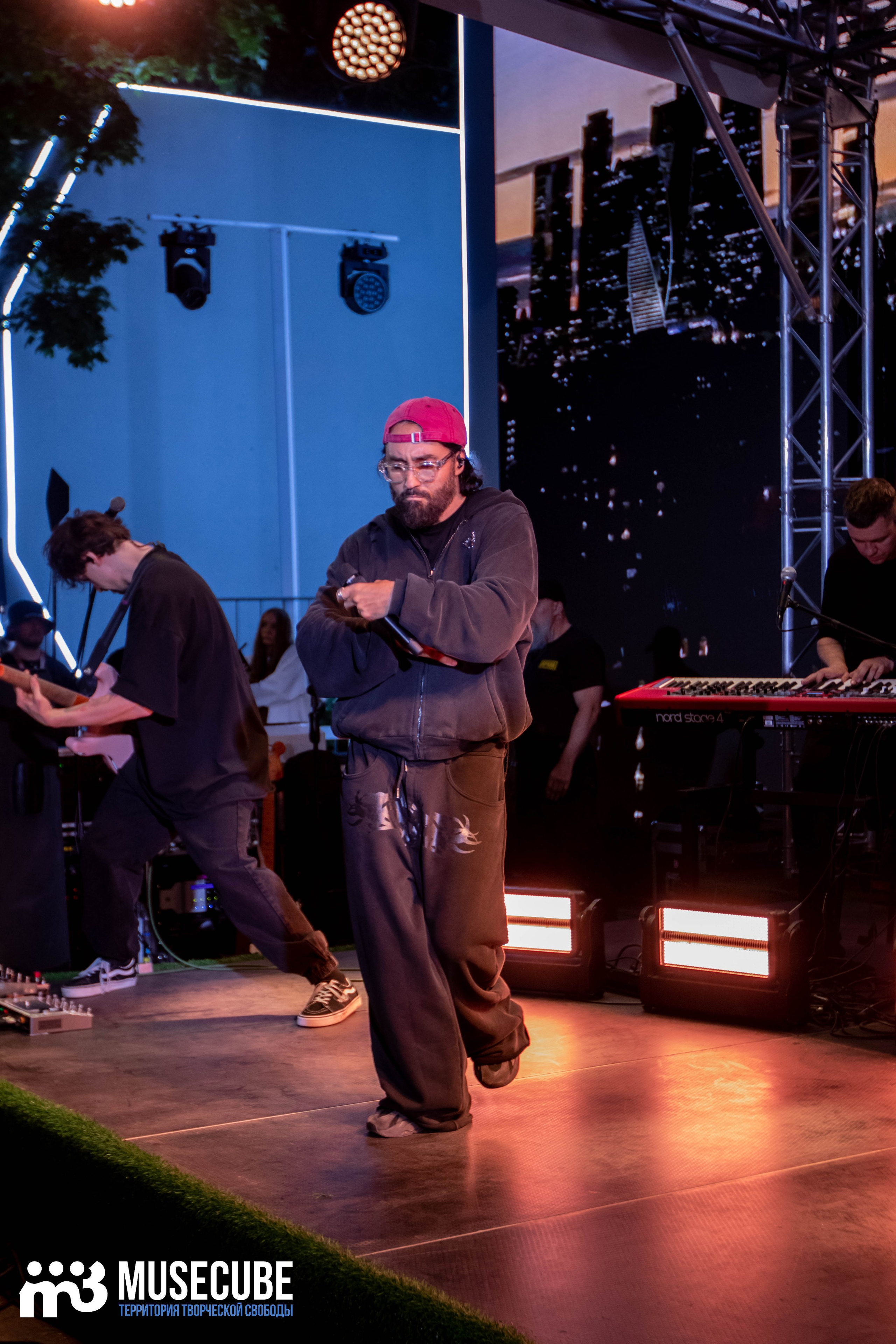 МОТ. Концертный фотограф