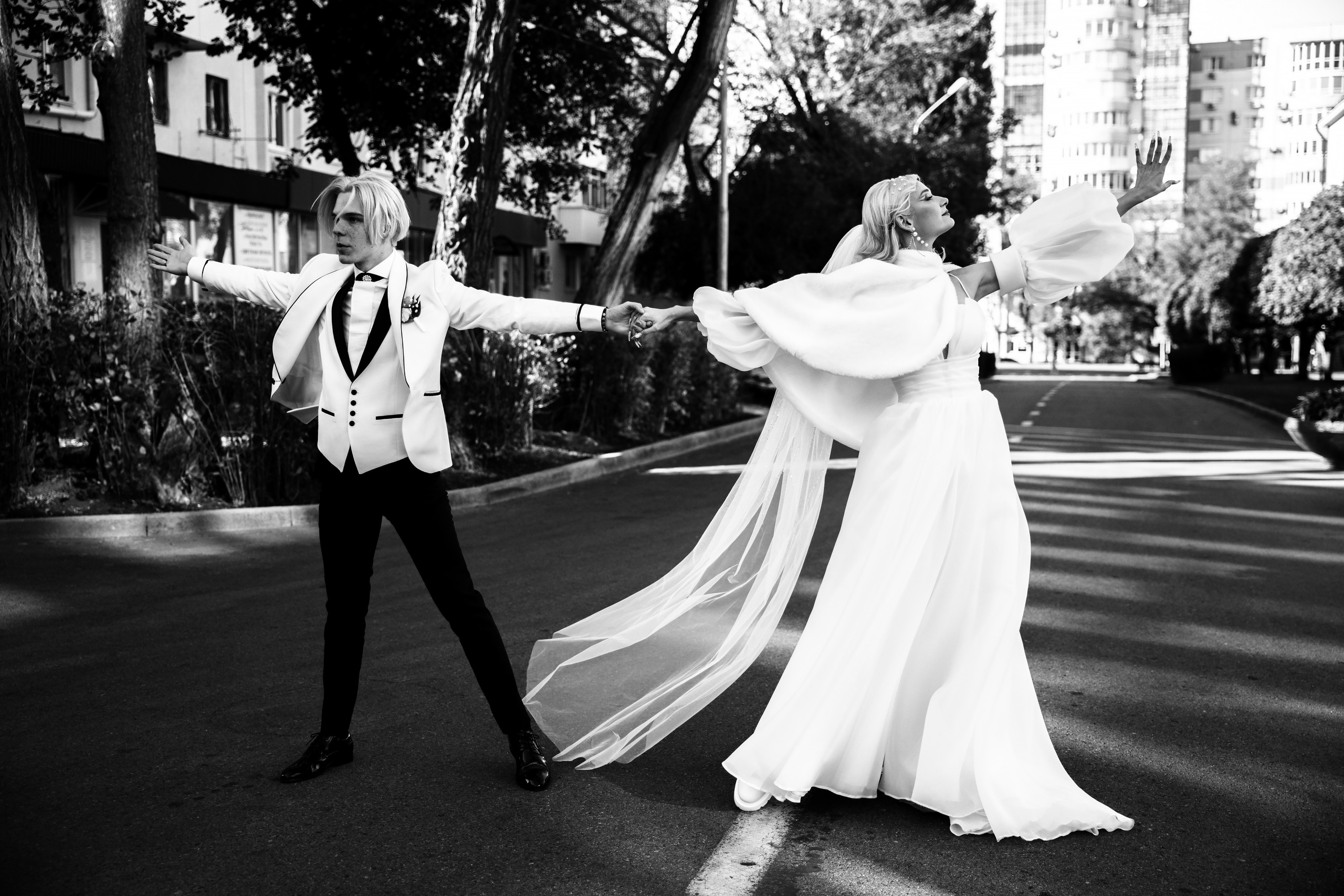 Сказочная свадебная прогулка. Свадебный фотограф Краснодар Ставрополь Ростов на дону