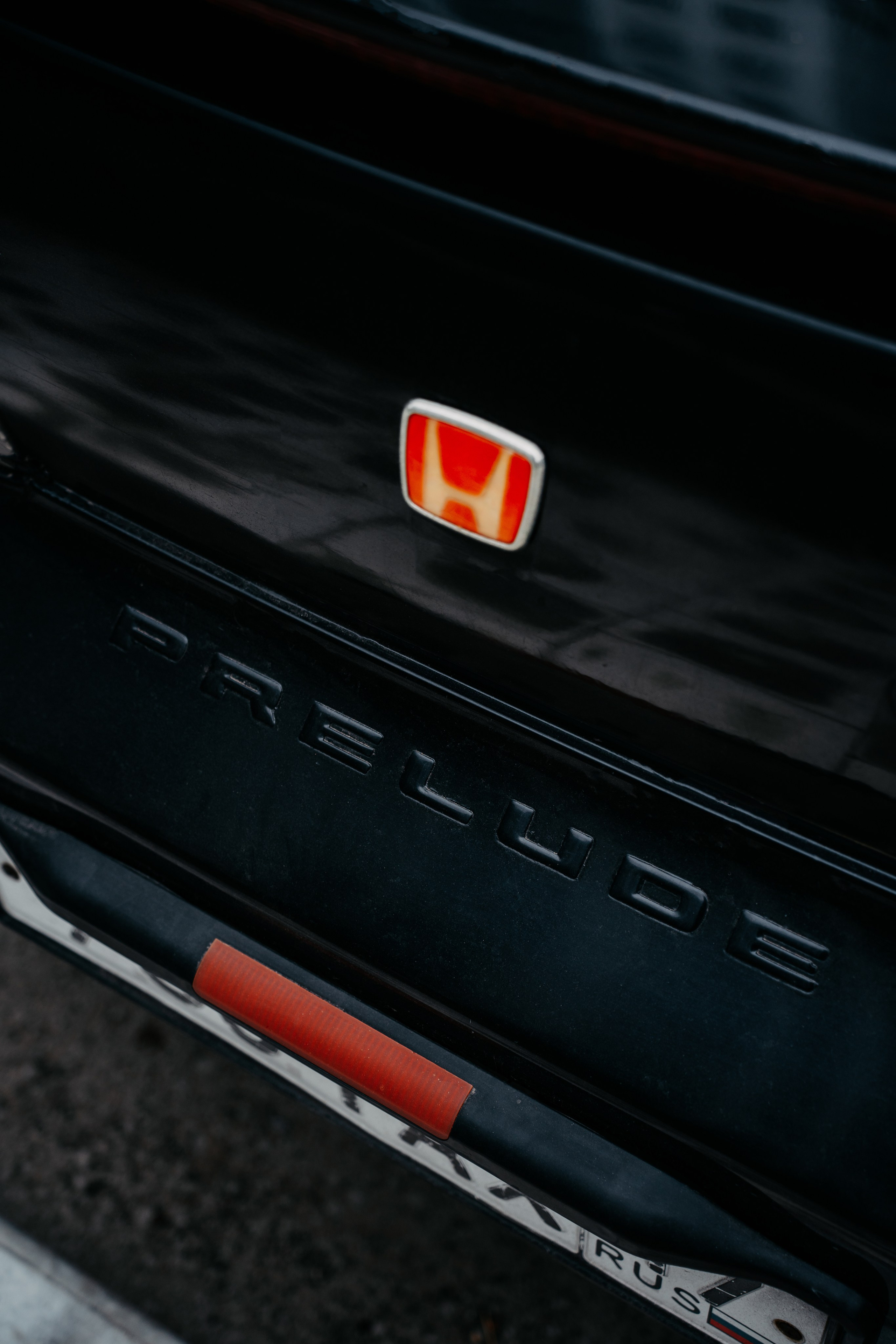 Honda Prelude 5 — 25'. Фотограф, видеограф и пилот дрона на Байкале