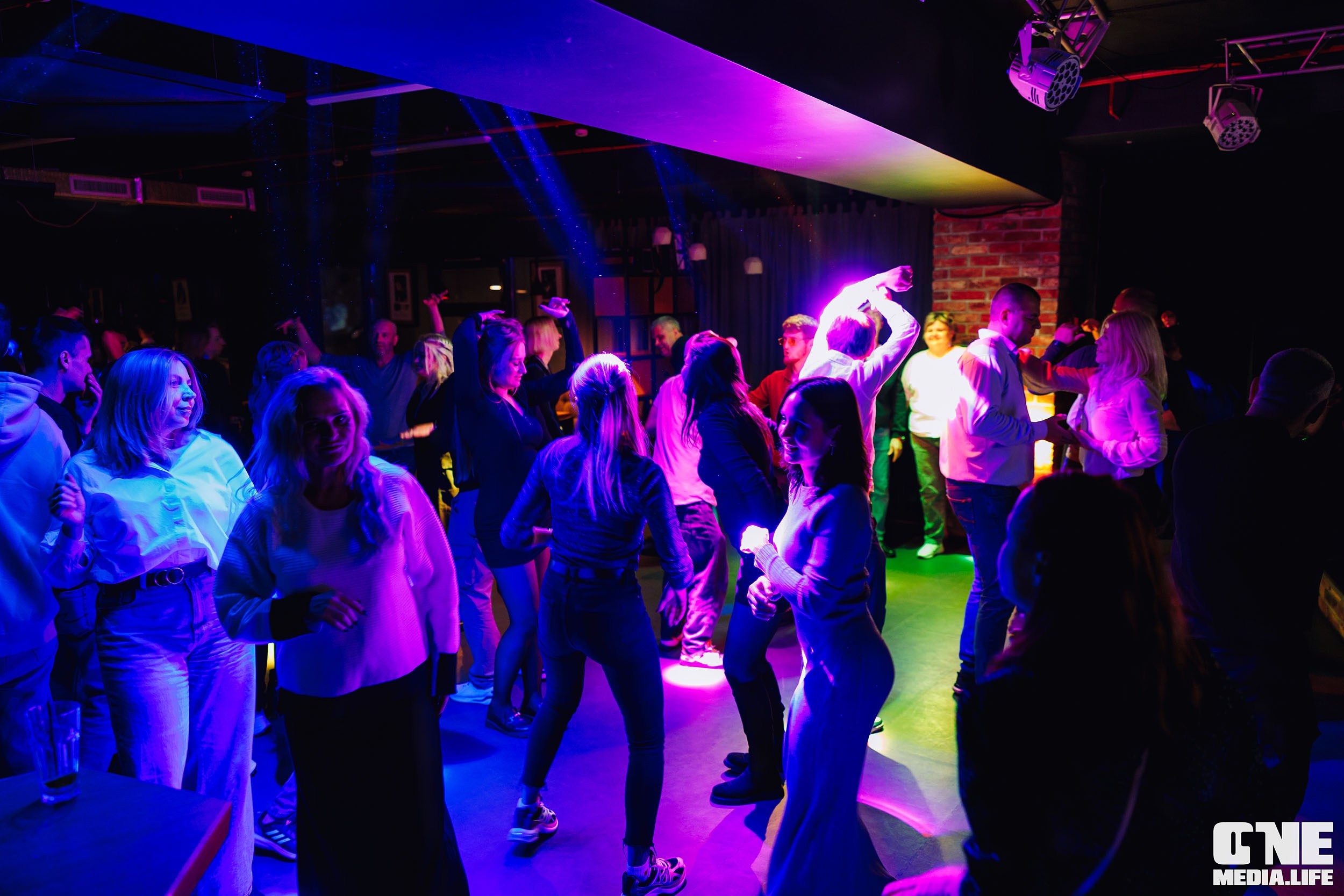 Фоторепортаж из бара Баррэ. One Media Life: фоторепортажи, фотоотчеты с мероприятий и заведений