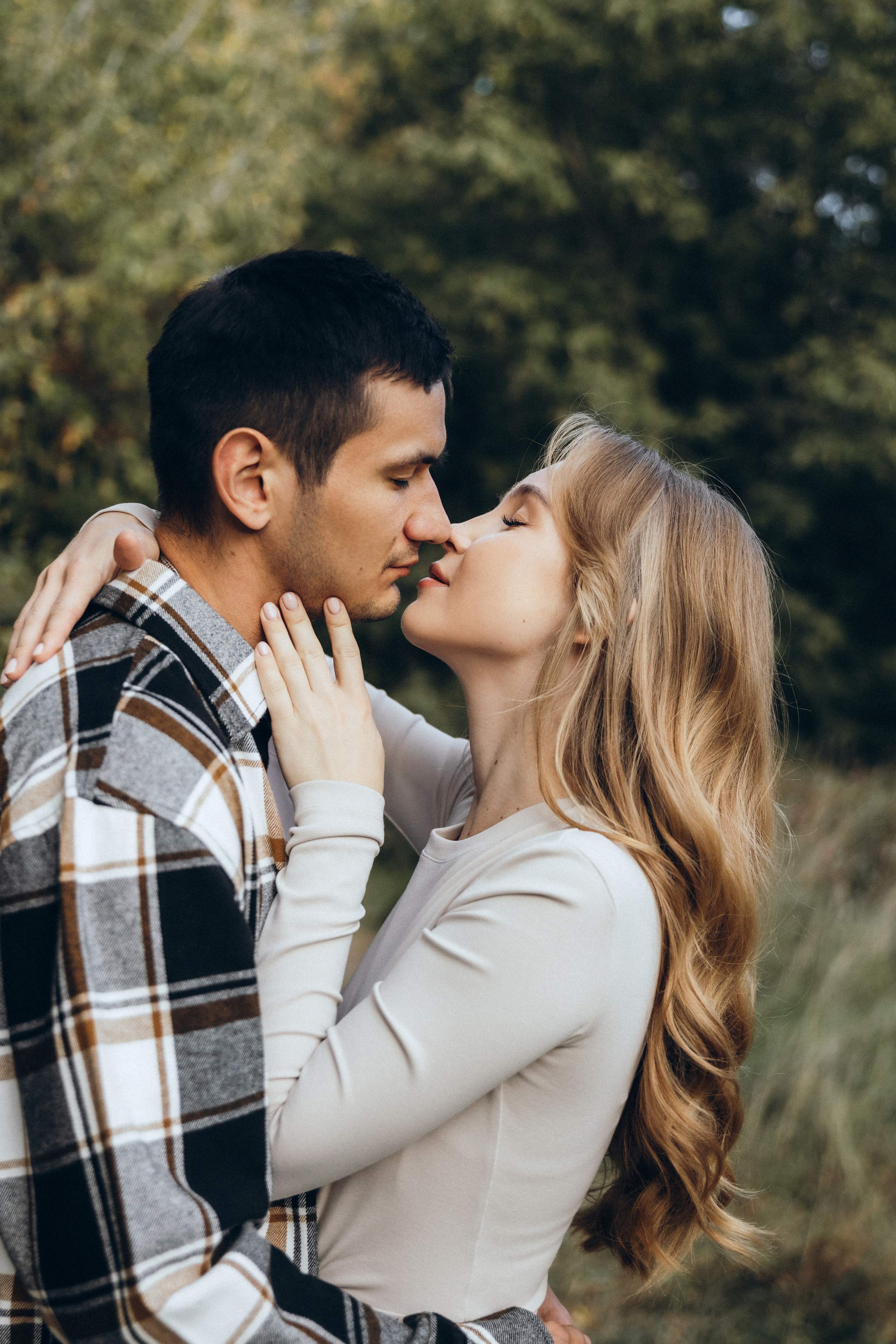 Саша и Вика, прогулка в Коломенском на закате. Свадебный и портретный фотограф в Москве Кристина Золотова