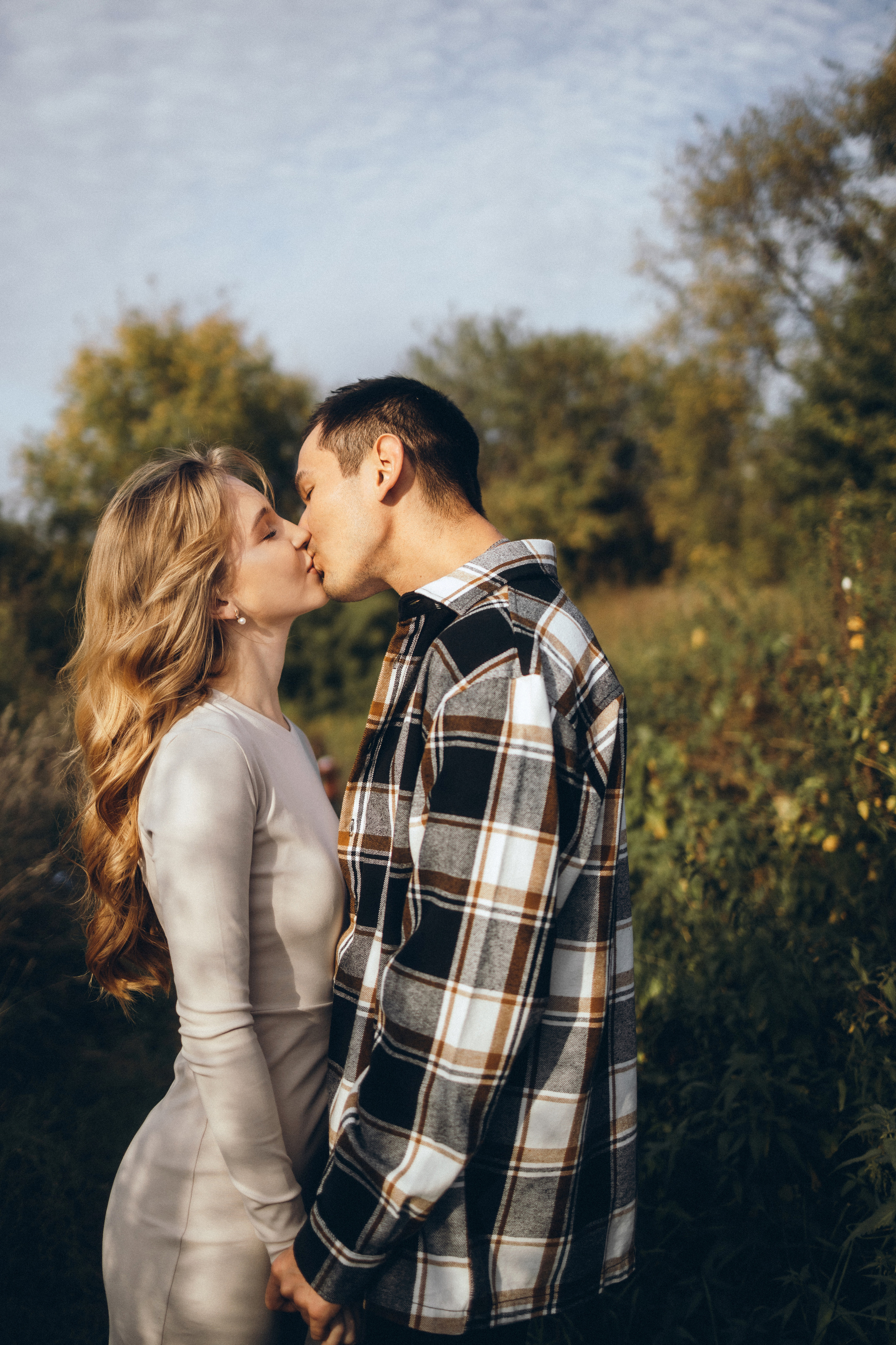 Саша и Вика, прогулка в Коломенском на закате. Свадебный и портретный фотограф в Москве Кристина Золотова