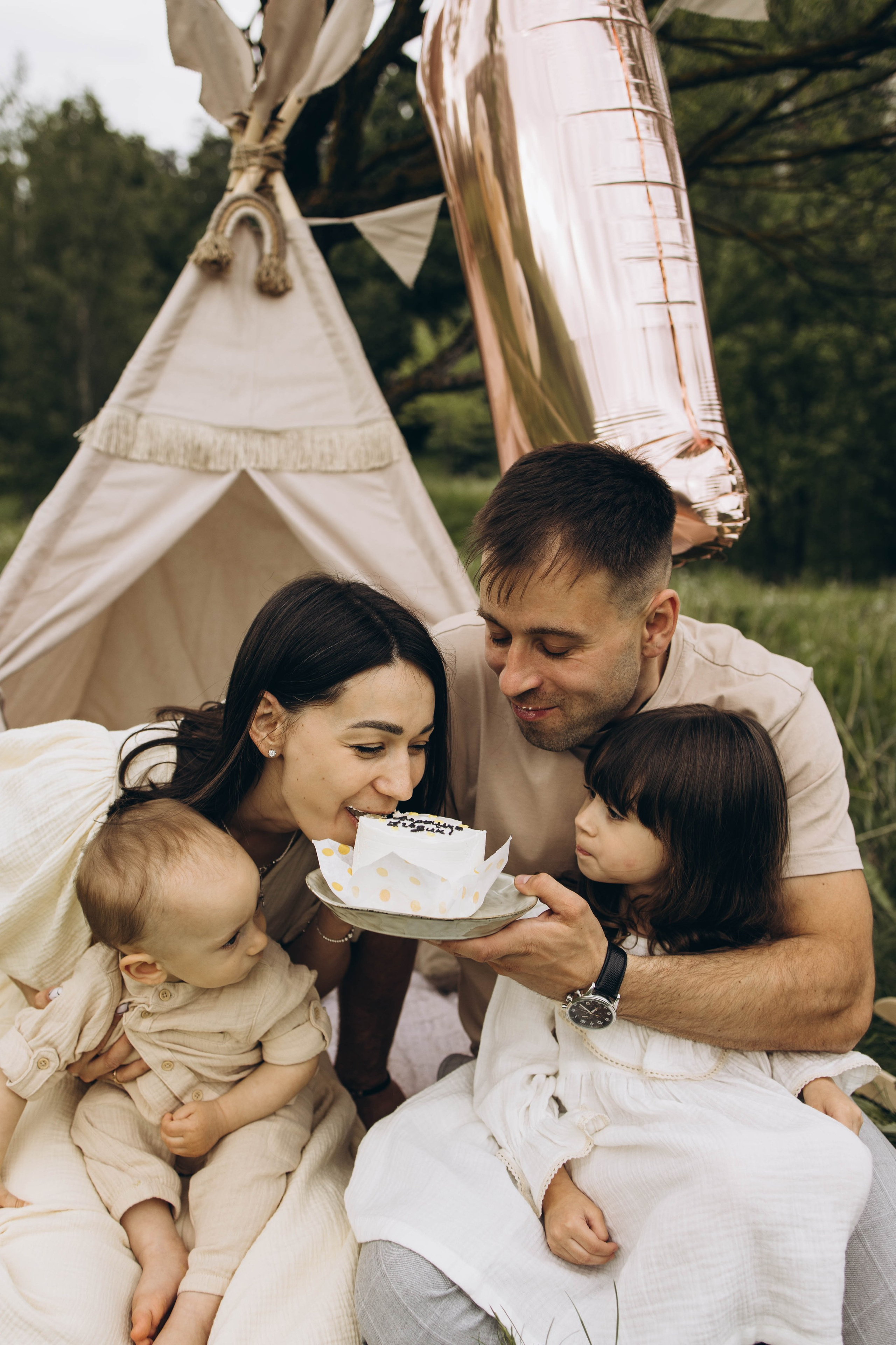 Маша, Женя, Ариана и Мирон. Семейный фотограф в Москве Виктория Ястребинская