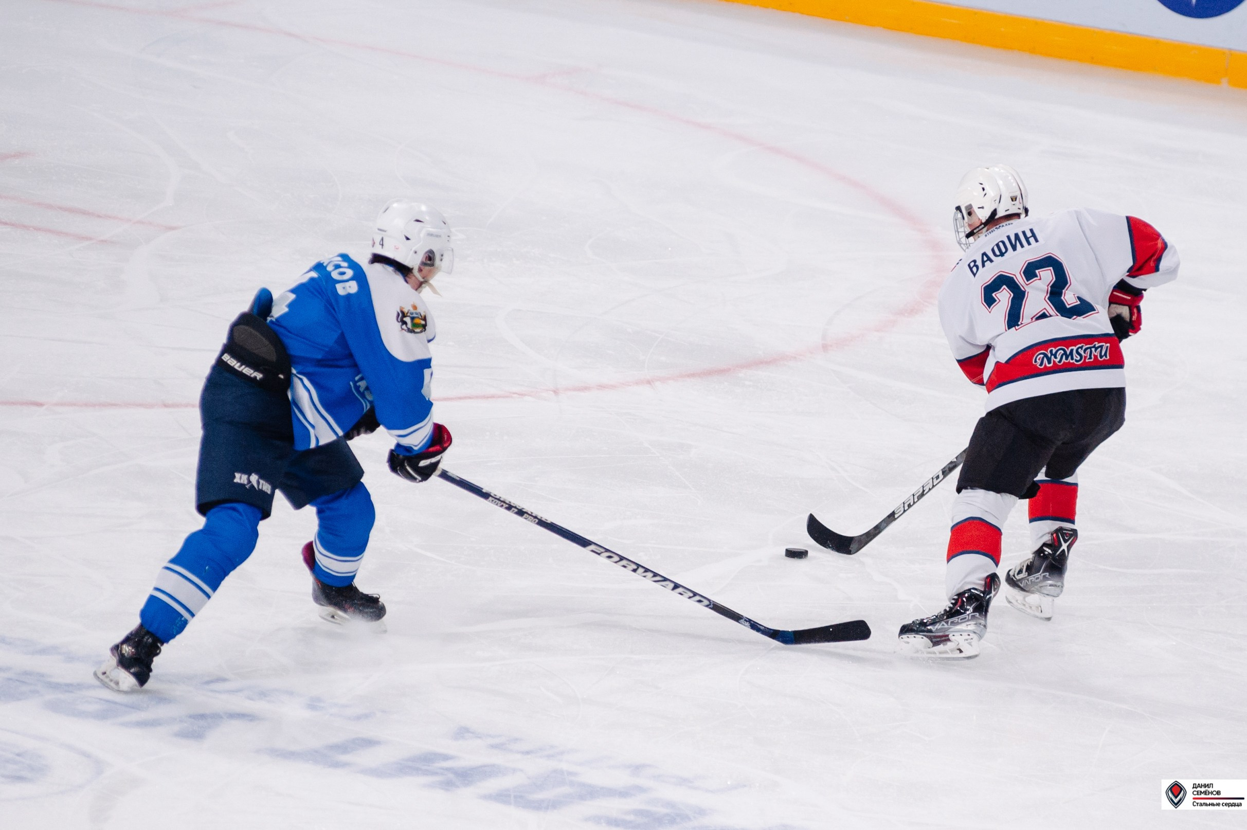 Чемпионат СХЛ. Стальные сердца — Газовик. Фотограф Магнитогорск Данил Семенов