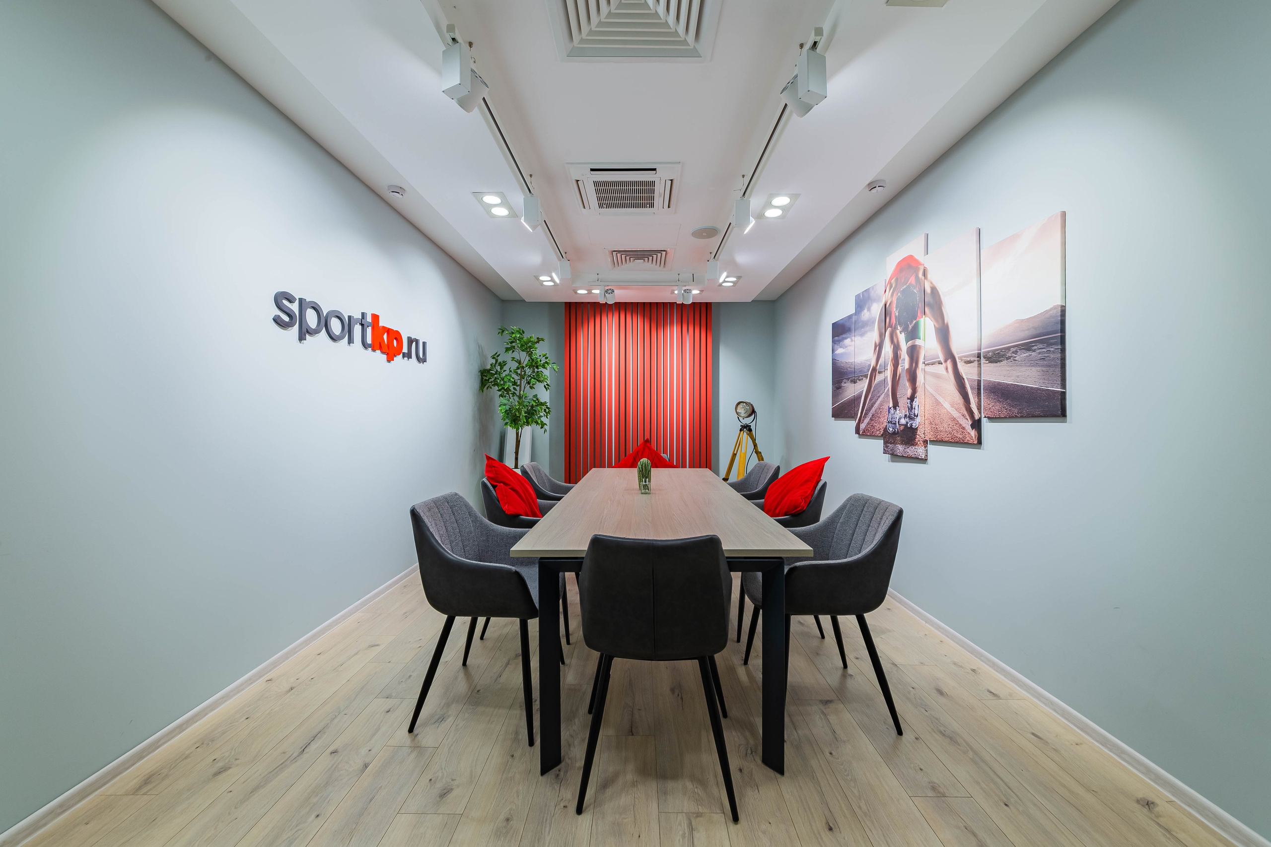 Сокол. Фотограф Лагутин Анатолий