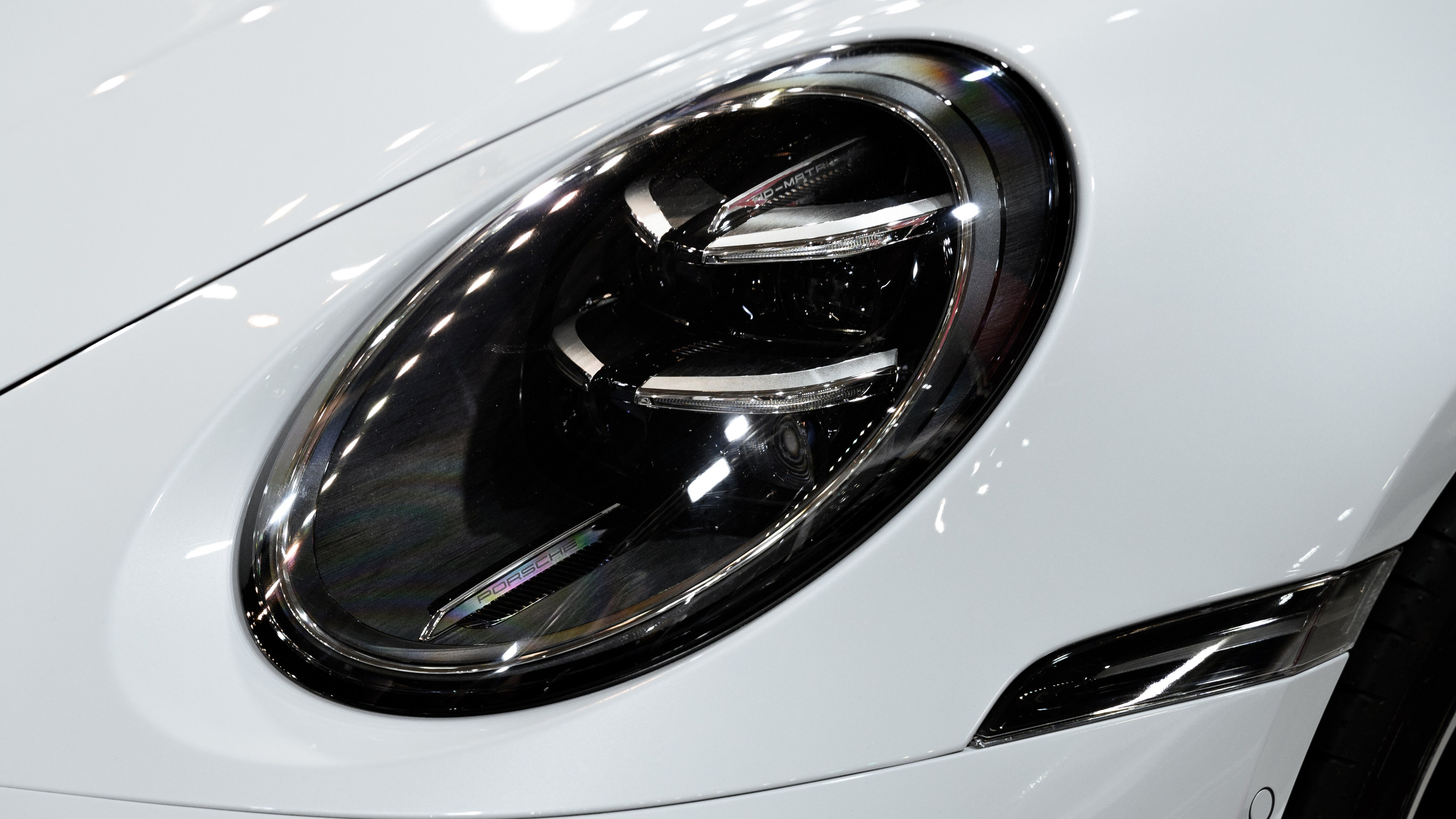 56-й Международный автосалон в Белграде. Елена Чеснокова спортивный фотограф во Владимире и Белграде