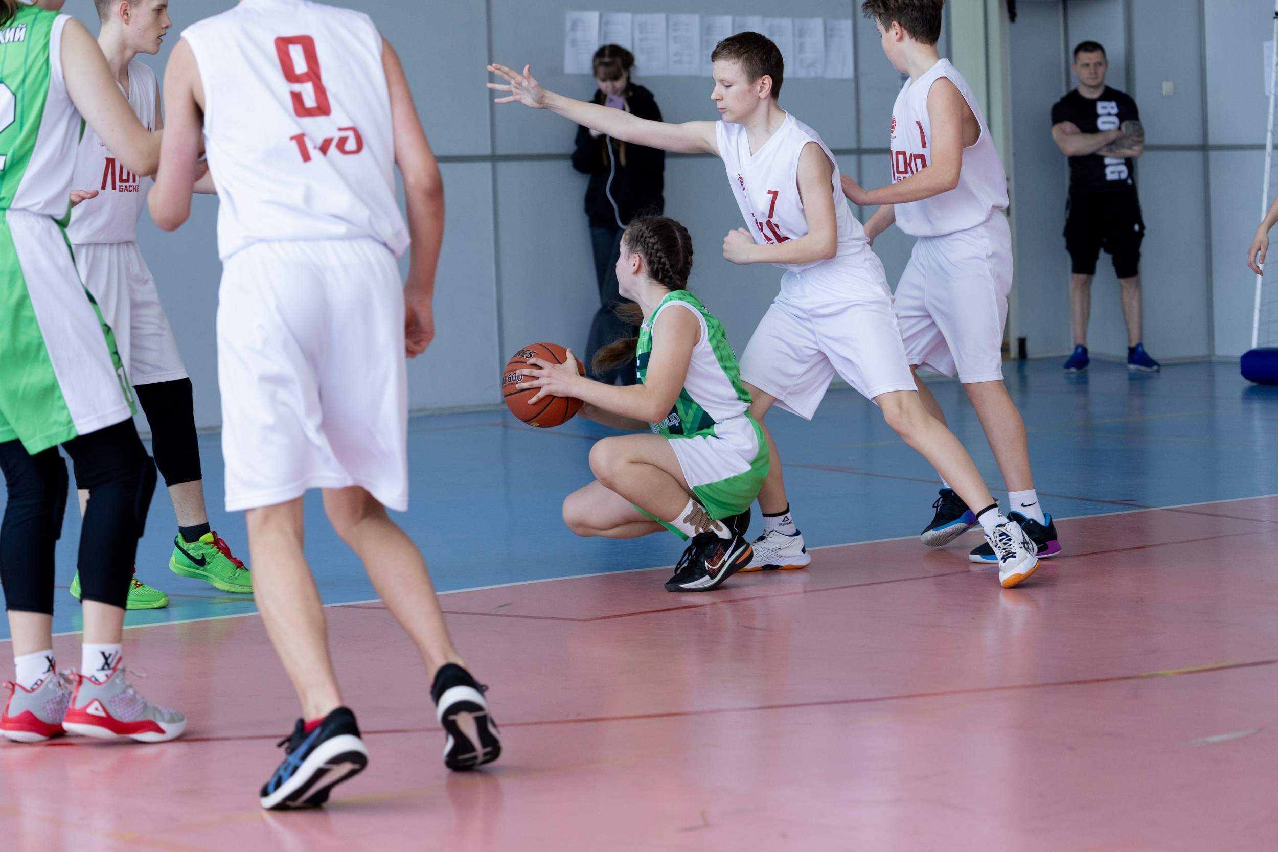 Соревнования по баскетболу среди школьников. Репортажный и портретный фотограф в Владивостоке