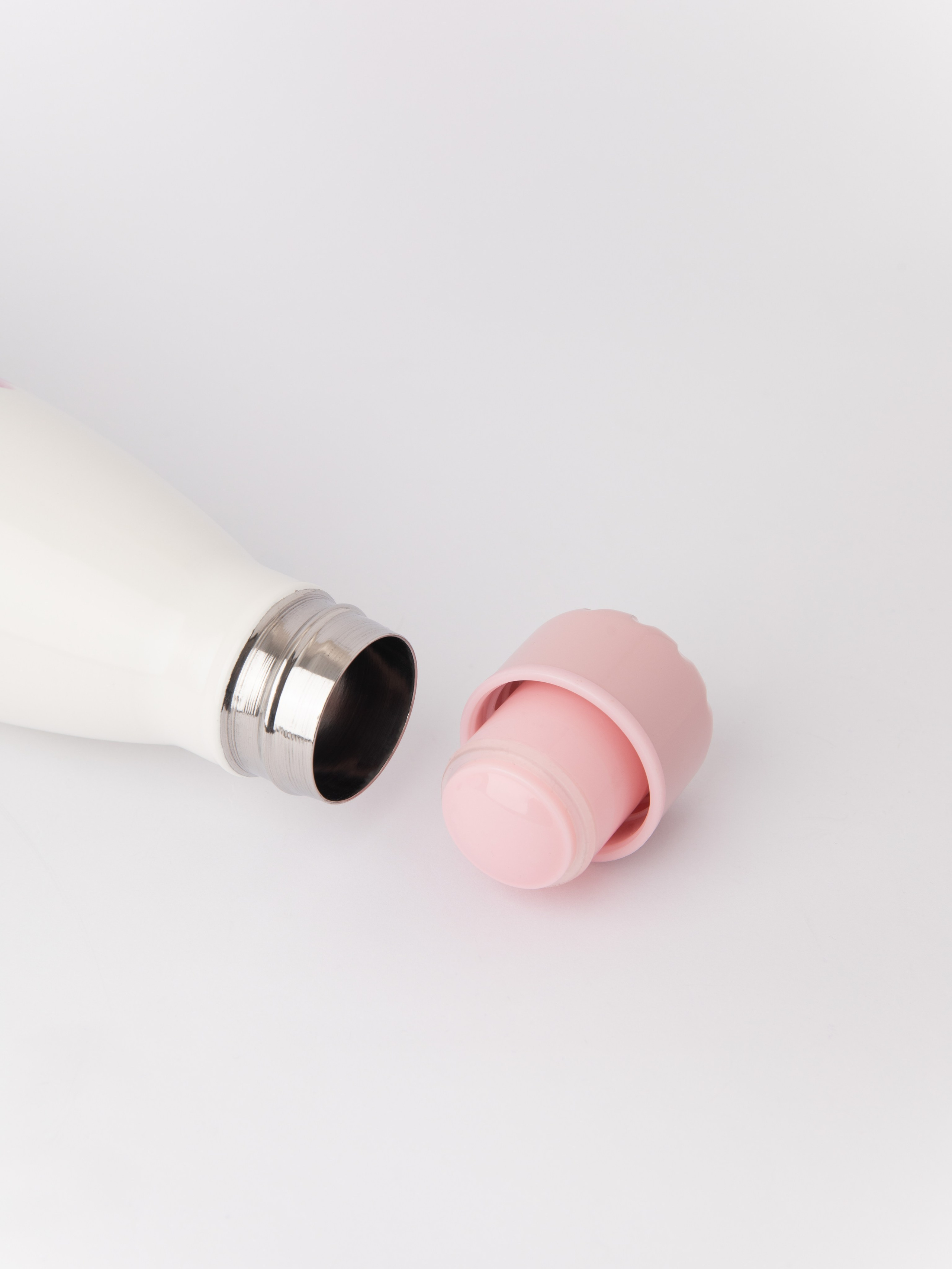 Термосы. Фотостудия предметной и модельной съёмки для маркетплейсов