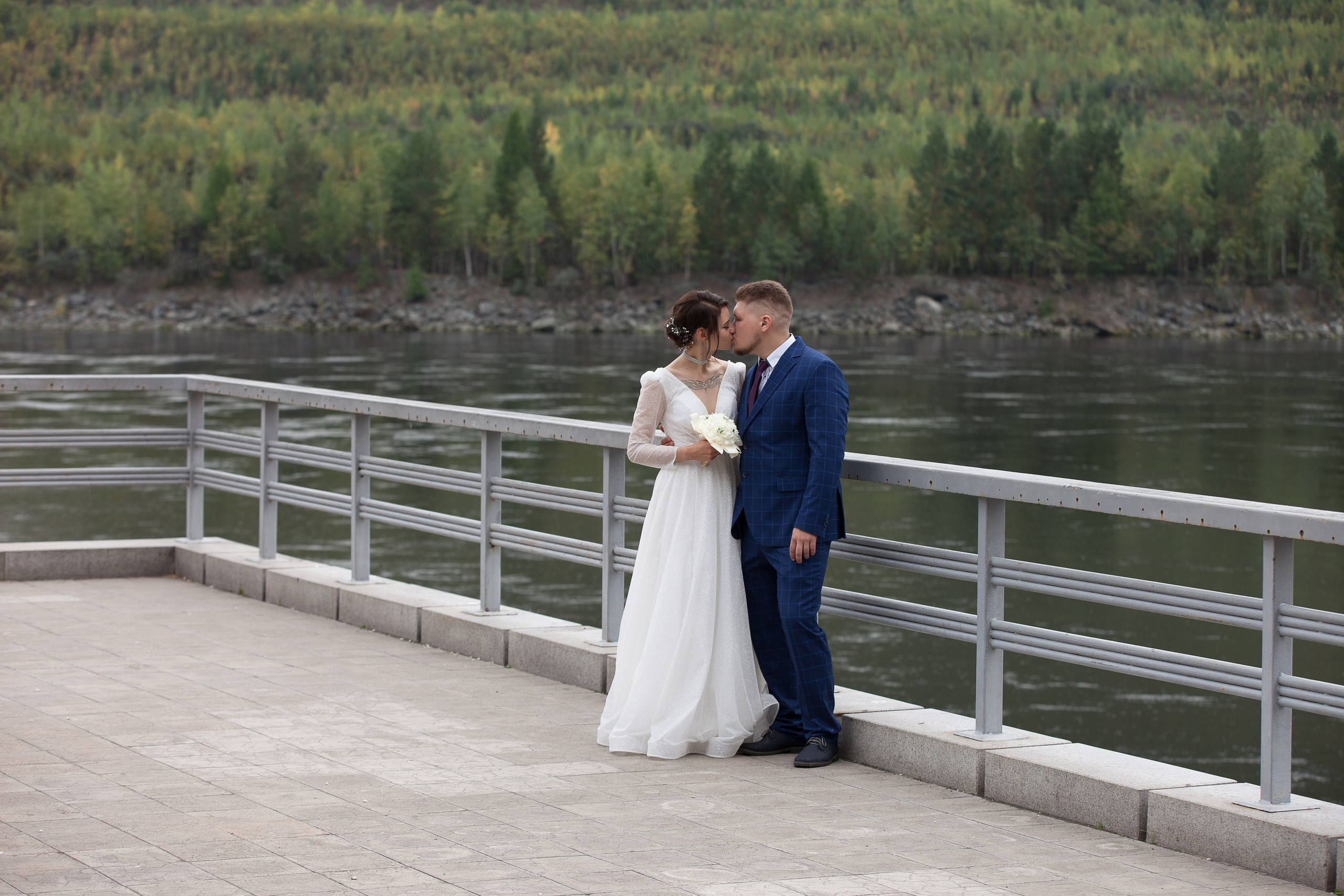 Свадебная фотосессия в Саяногорске. Портреты с душой: Иван Зиновьев -Фотограф в Саяногорске