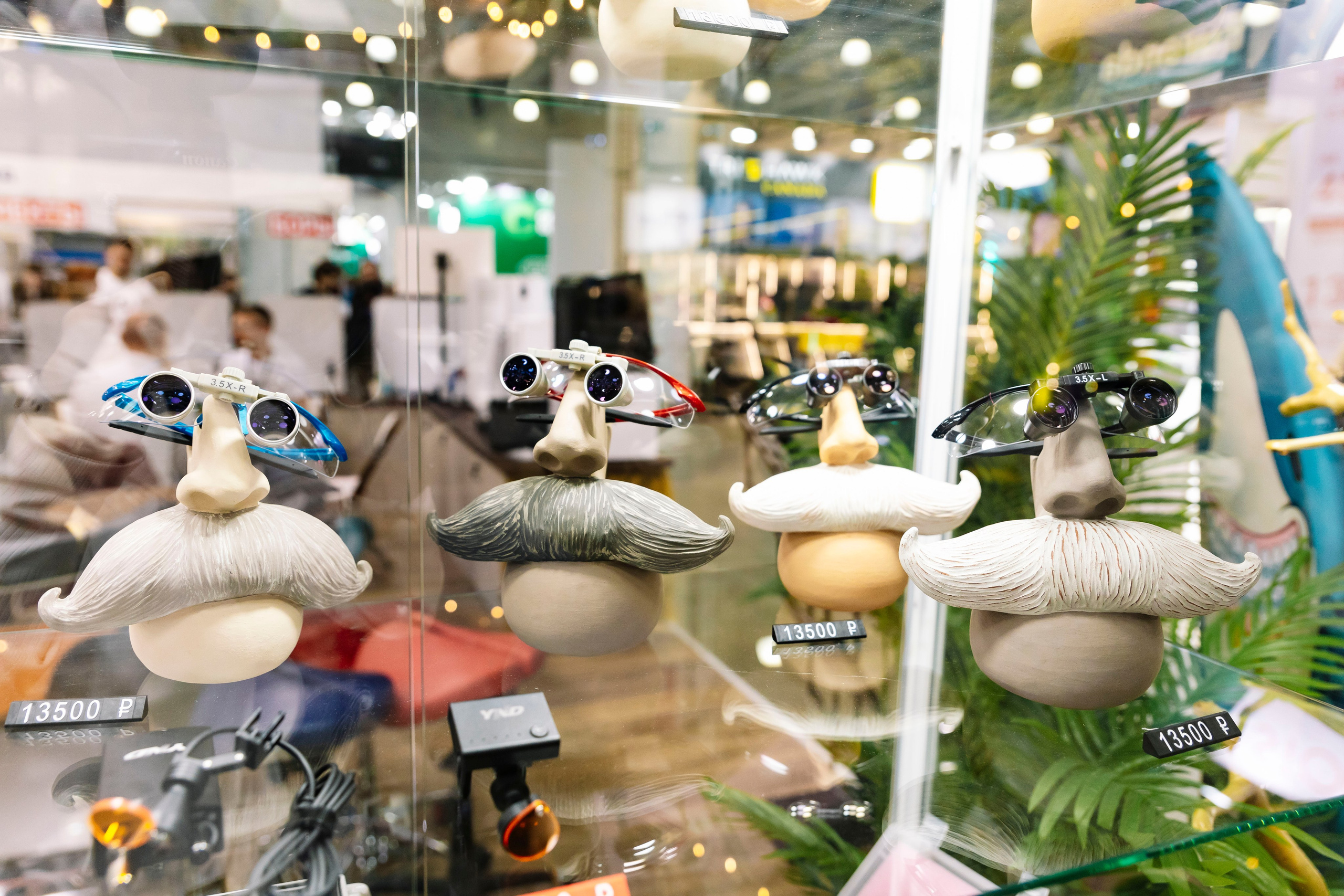 Стоматологическая выставка Dental Salon 2026. Профессиональный фотограф в Москве | Заказать фотосессию и съемку