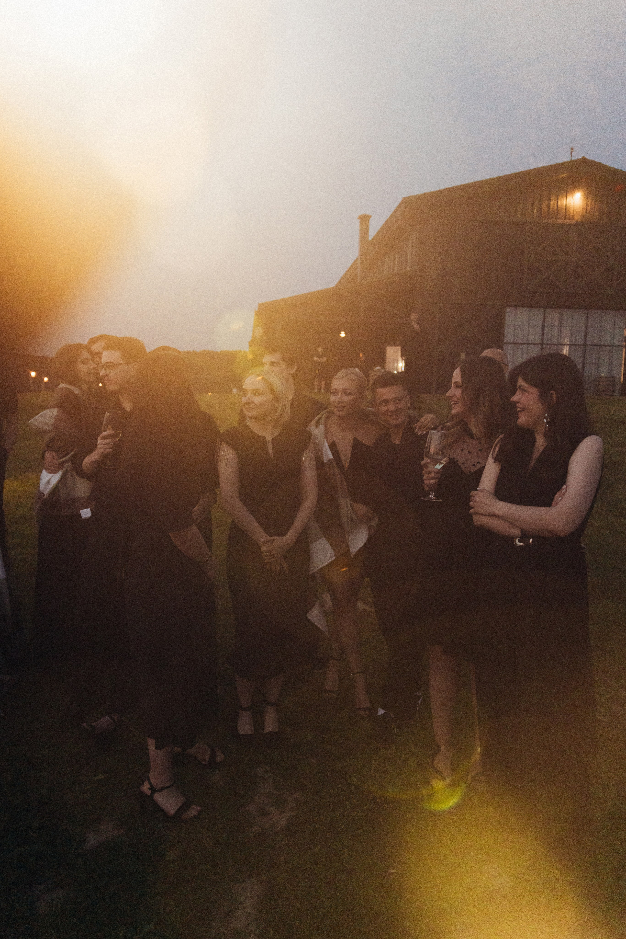 @avtors.agency. Свадебный и репортажный фотограф в Москве Владимир Сергеев | Naysaikolo