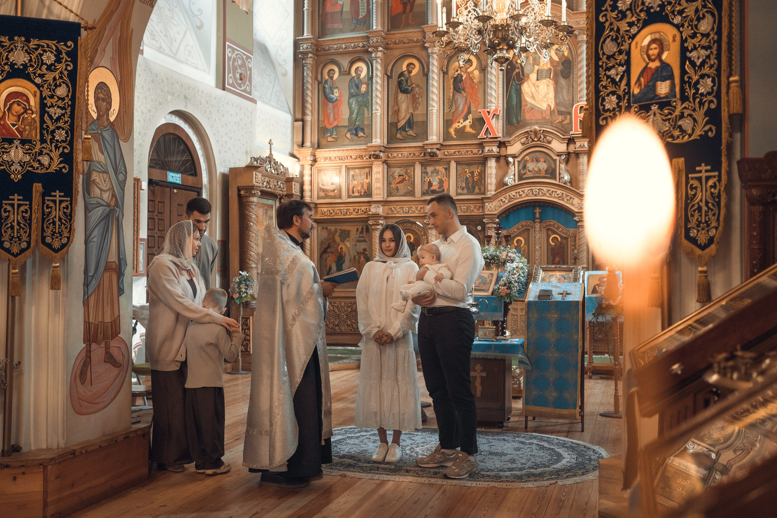 Таинство Крещения Ксении-Есении. Фотограф на Крещение в Москве Ткач Елена