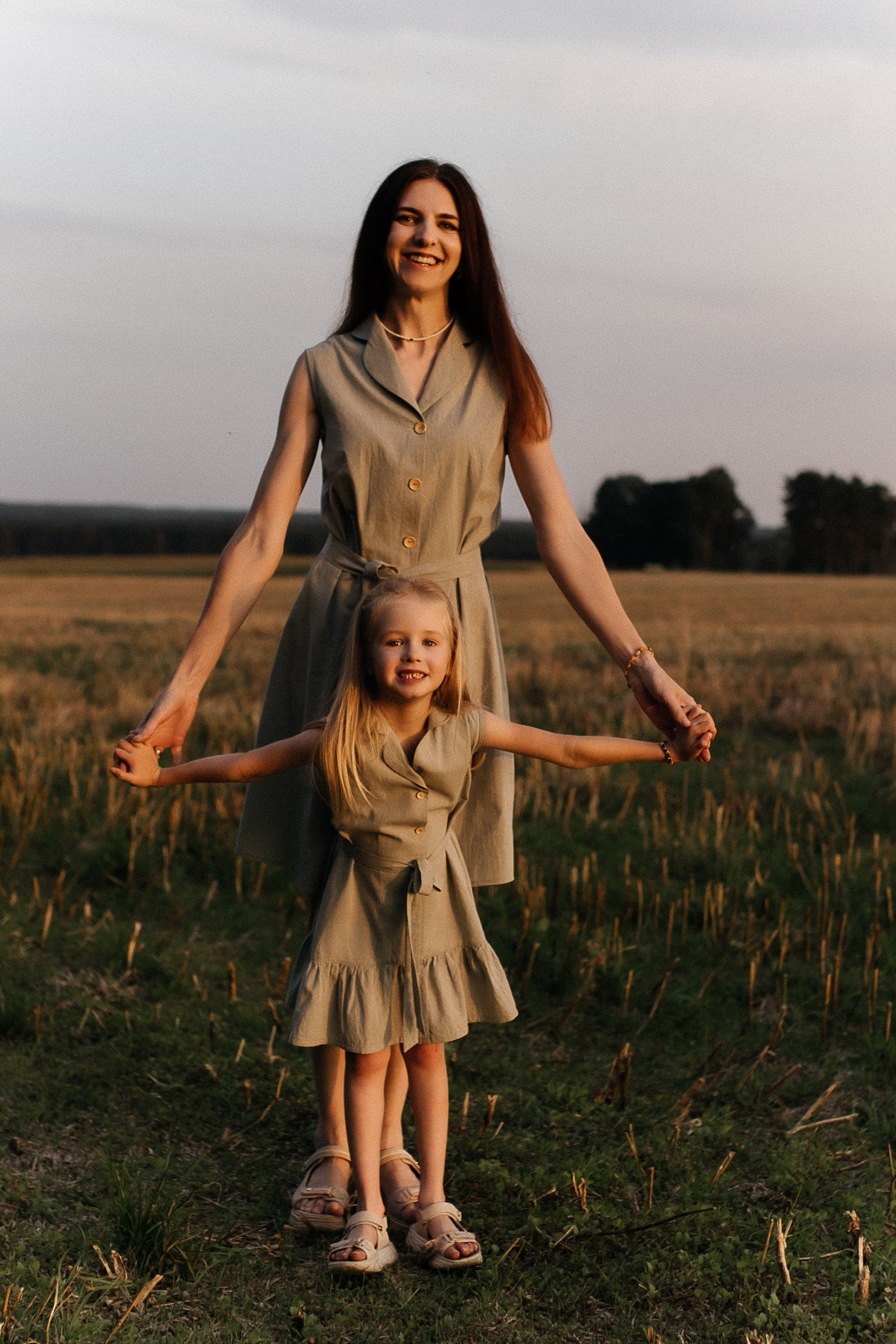 Мама и дочка. Свадебный и семейный фотограф Виолетта Сидельникова. Краснодар, Россия, Беларусь, Европа