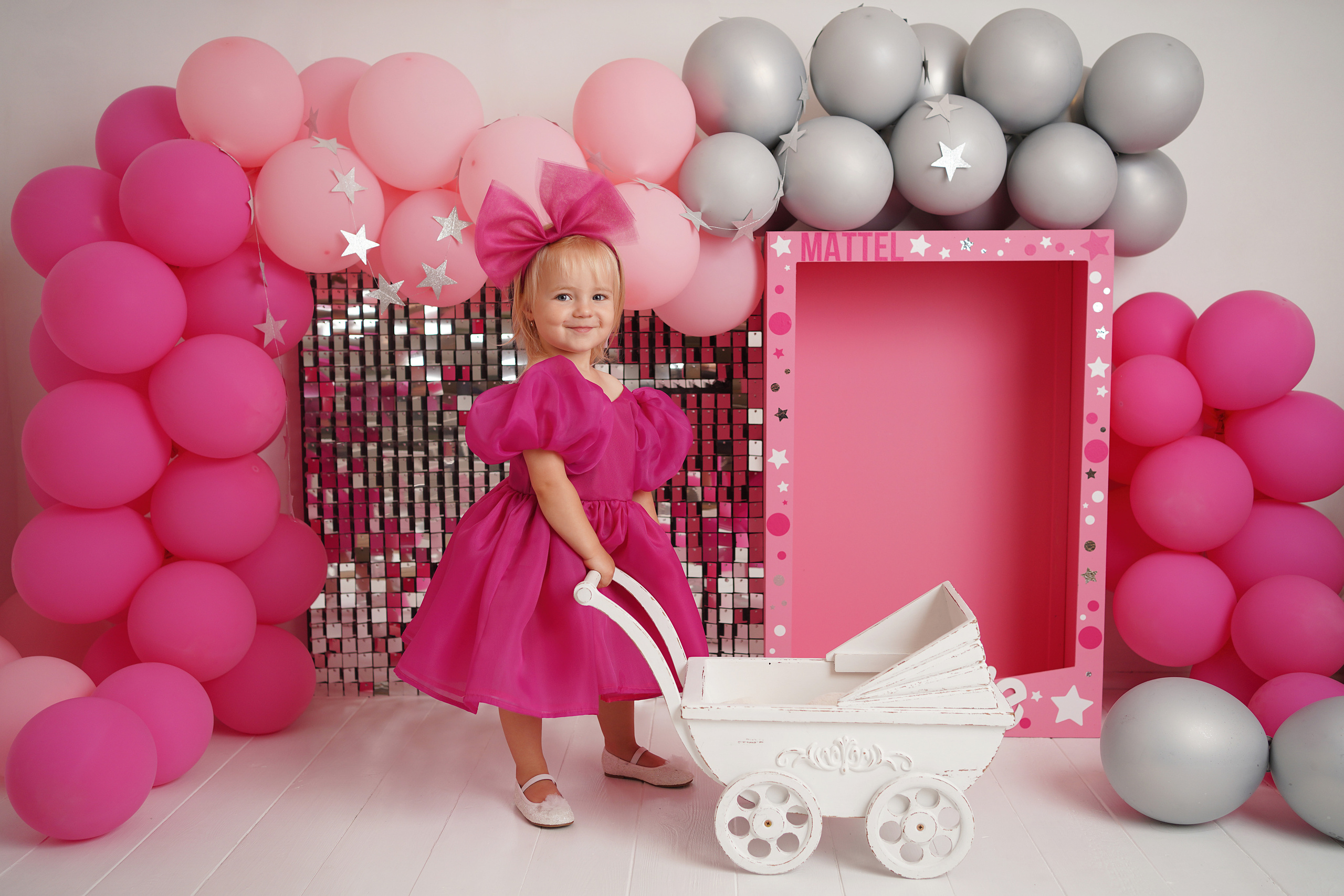 Детская фотосессия Первый год в стиле Барби. Детский фотограф и фотограф новорожденных в Калининград Оксана Иваний