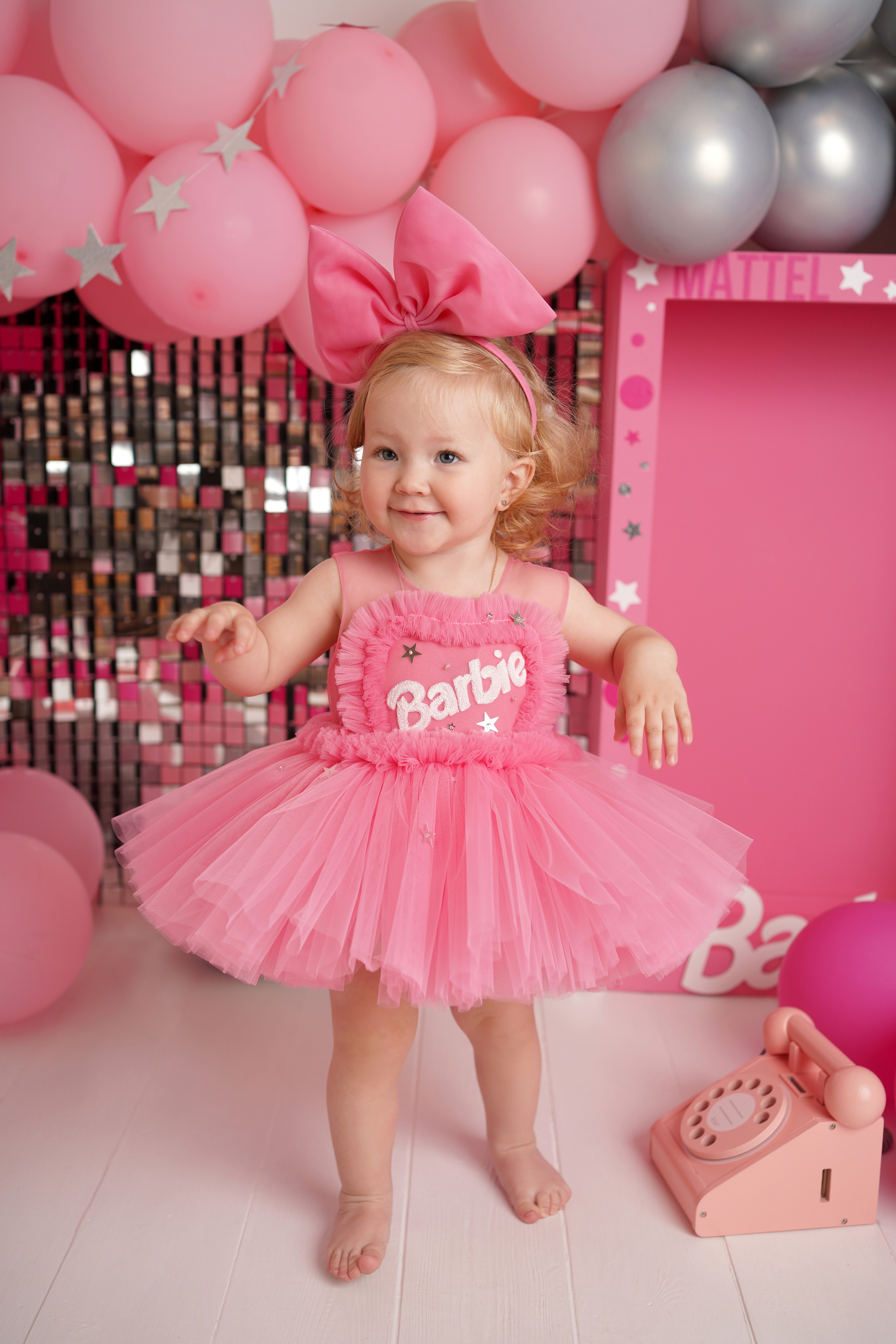 Малышка с родителями приехала на детскую фотосессию «Первый годик»