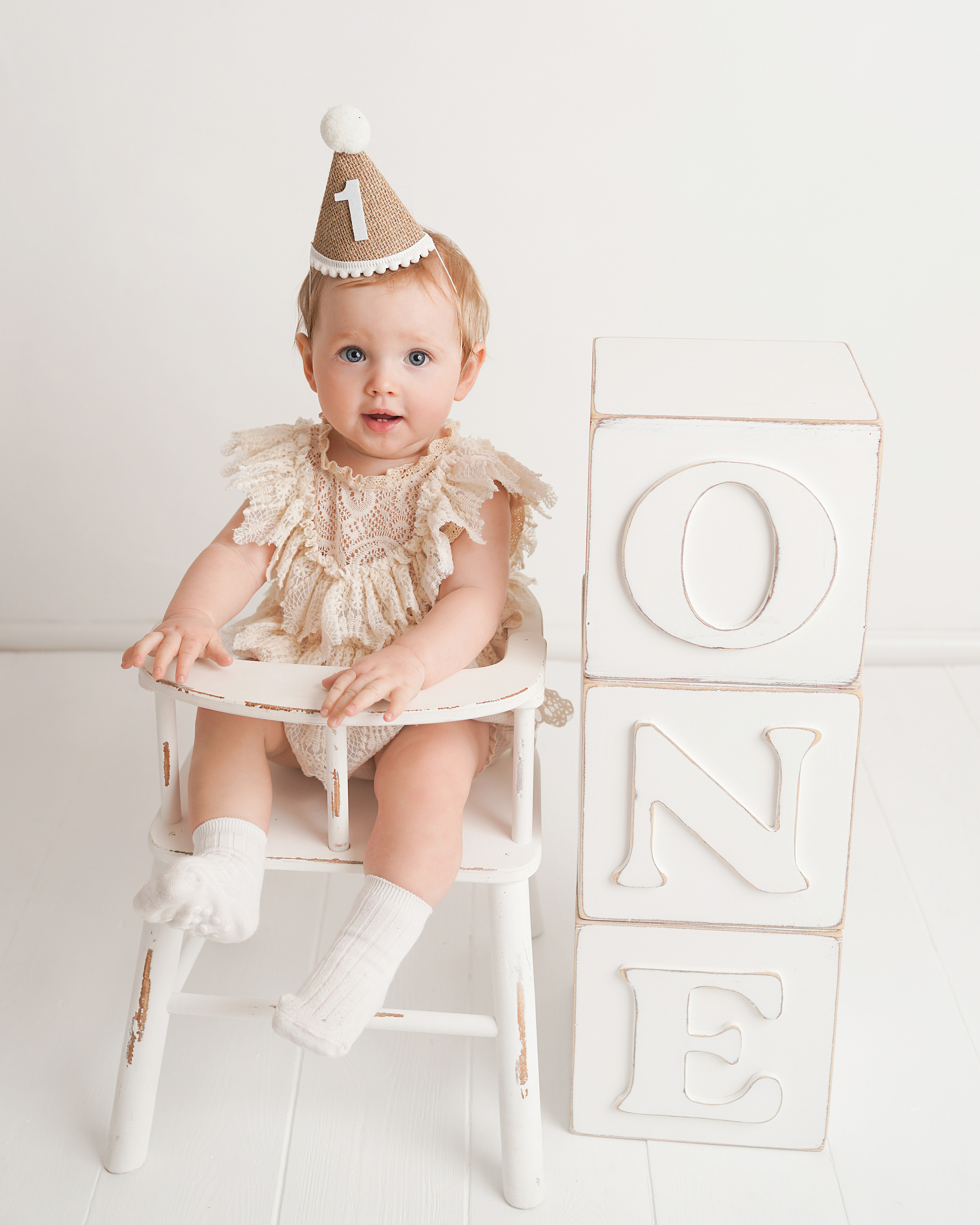 Детский фотограф  на фотосессии была очень приятная и веселая.