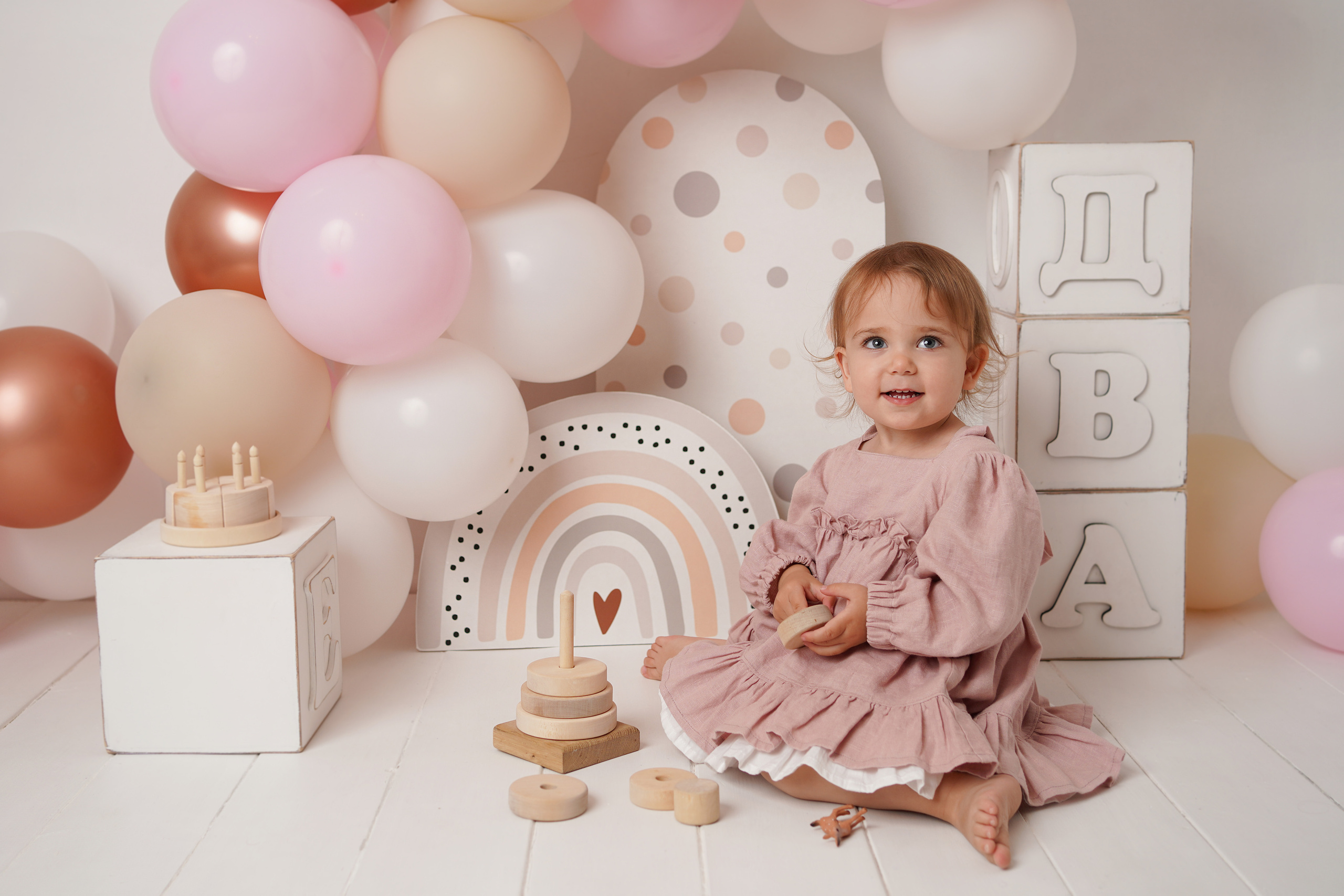 Детская фотосессия Первый год для девочек. Детский фотограф и фотограф новорожденных в Калининград Оксана Иваний