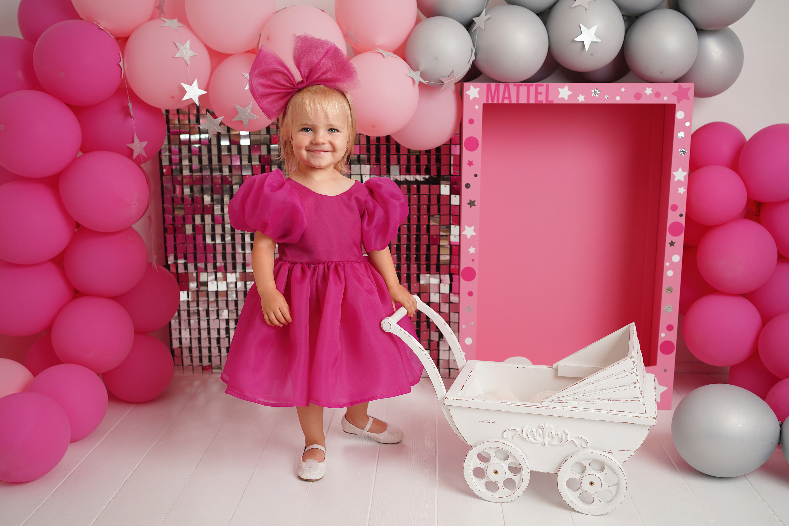 Детская фотосессия Первый год в стиле Барби. Детский фотограф и фотограф новорожденных в Калининград Оксана Иваний