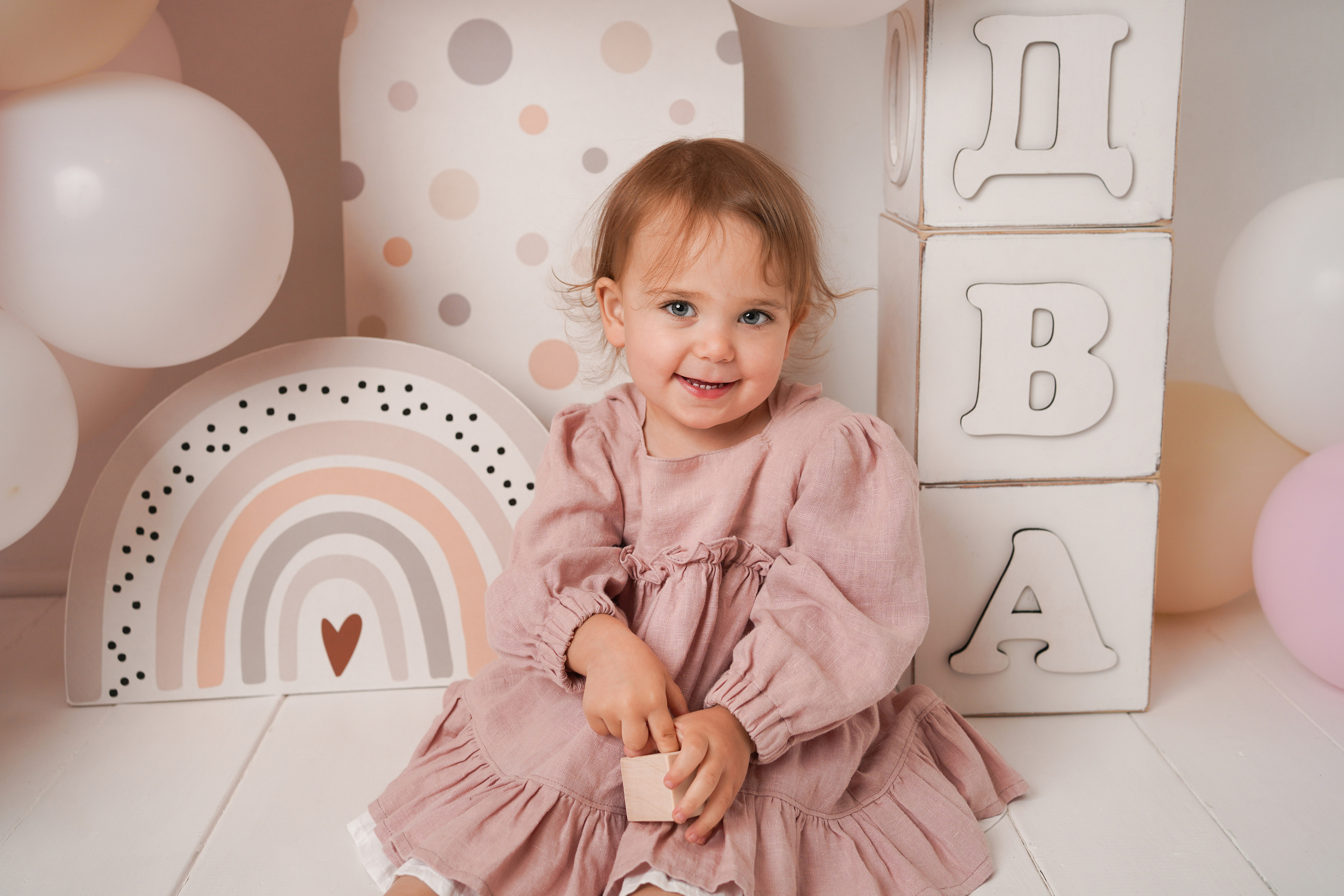 Фотограф предоставил в аренду красивое платье.