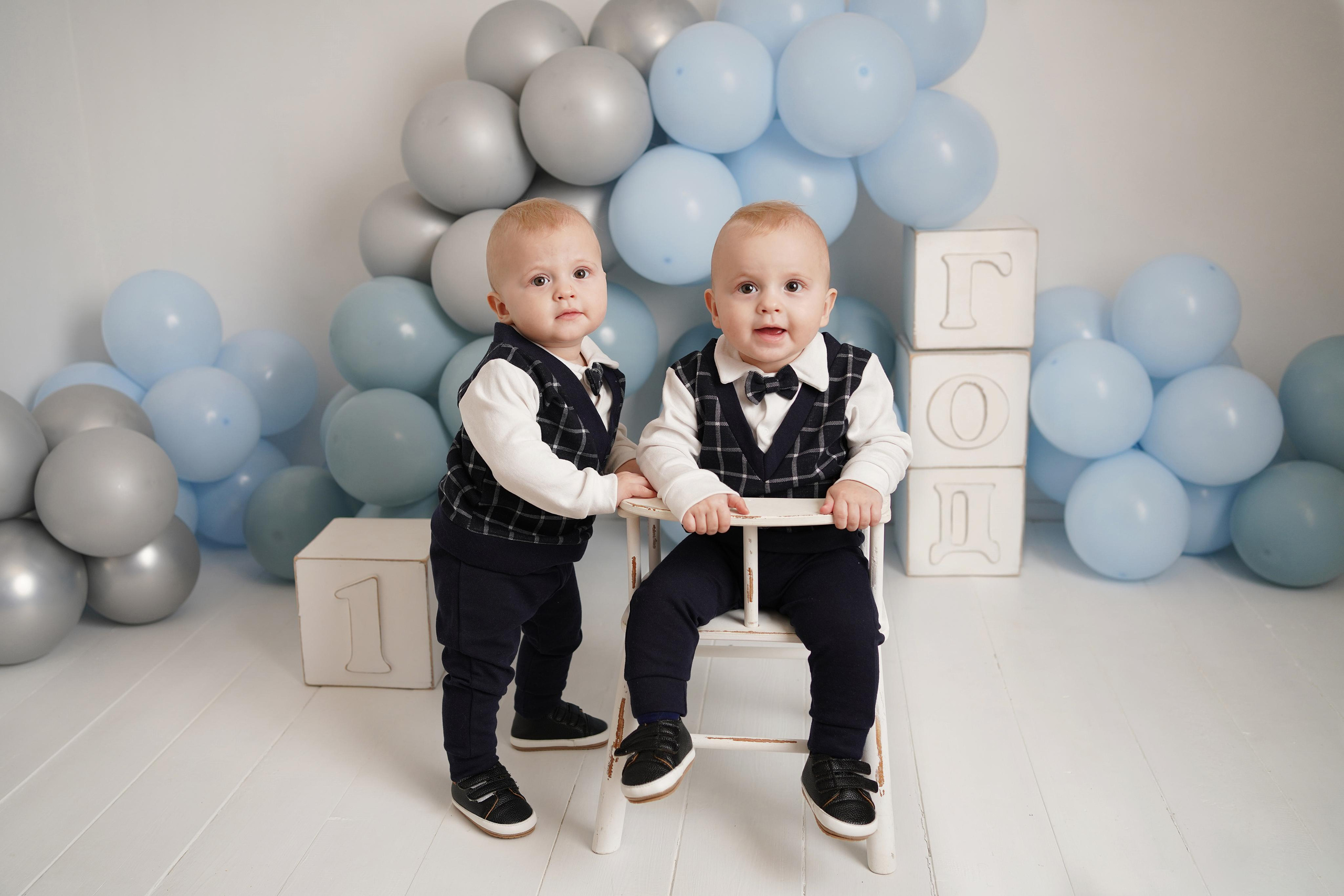 Детская фотосессия Макара и Захара. Детский фотограф и фотограф новорожденных в Калининград Оксана Иваний