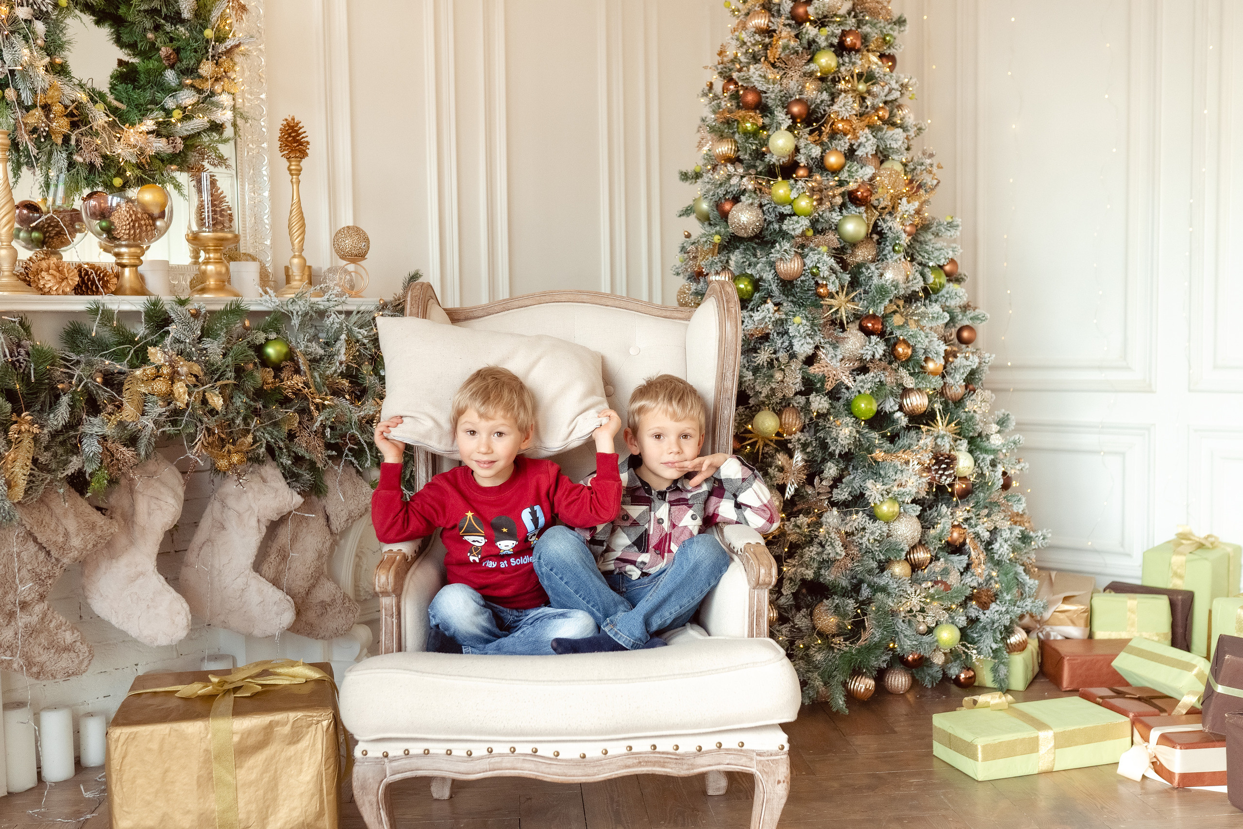 Мария, Евгений, Артем, Тихон. Nadia Fay