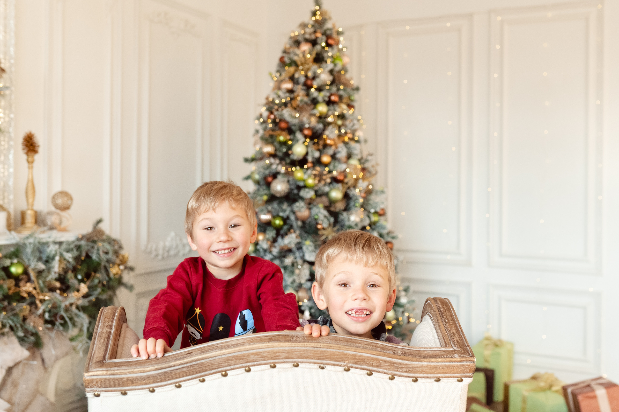 Мария, Евгений, Артем, Тихон. Nadia Fay