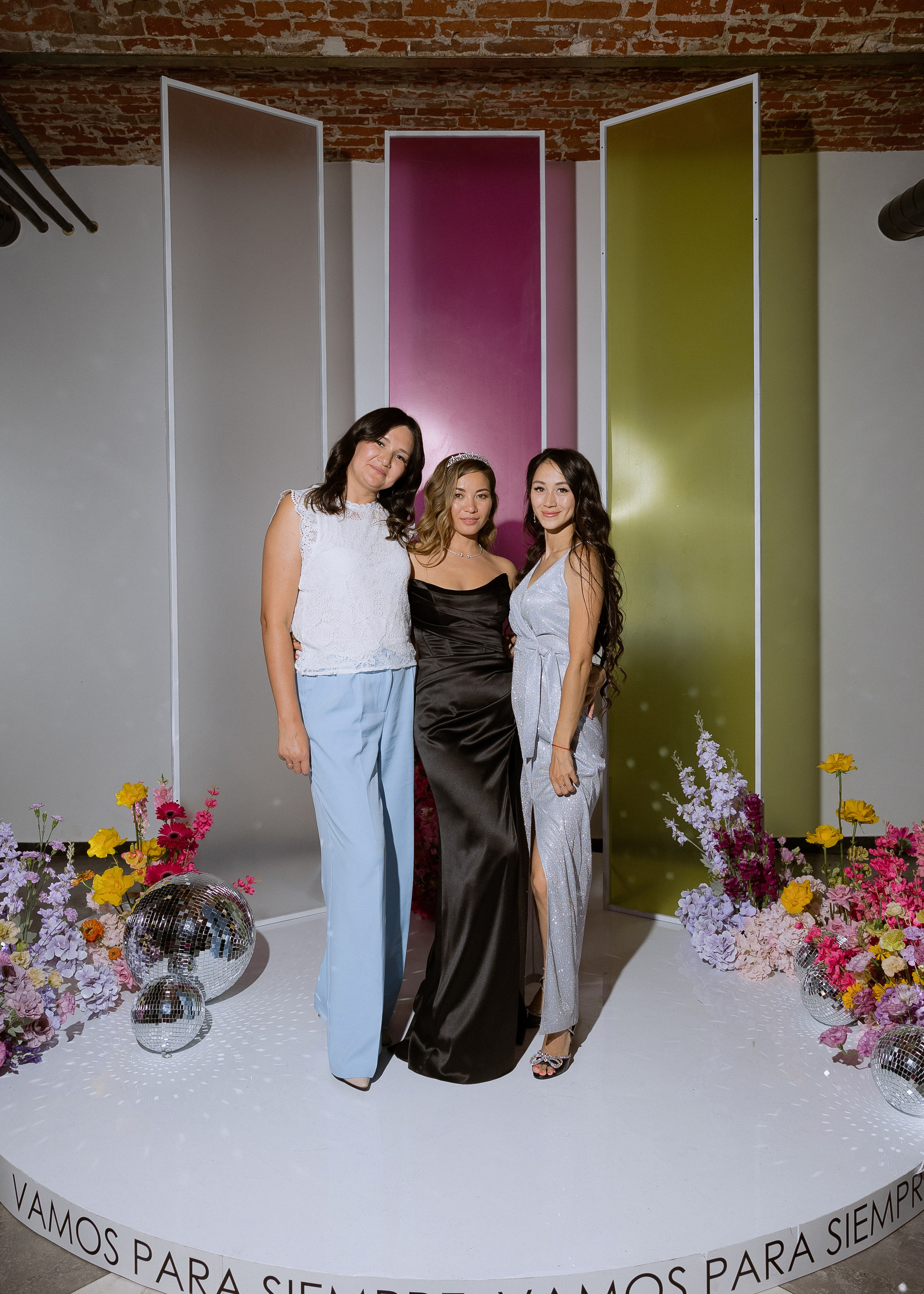 Дмитрий и Алита. Фотограф Эмиль Исякаев