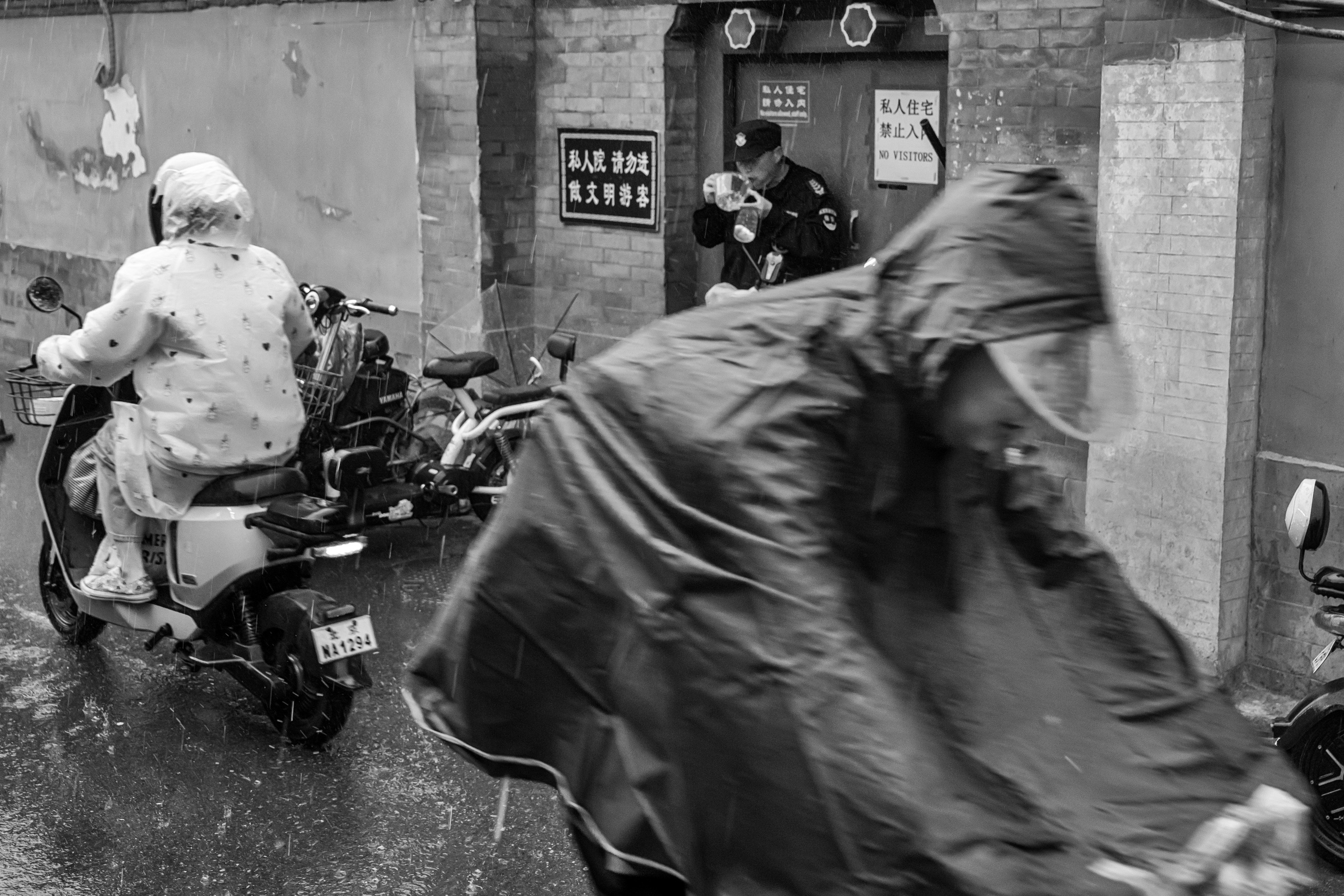 China. Three days — three cities. Beijing, Changsha, Shenzhen, 2024. Dimitri Bakhtadze photographer