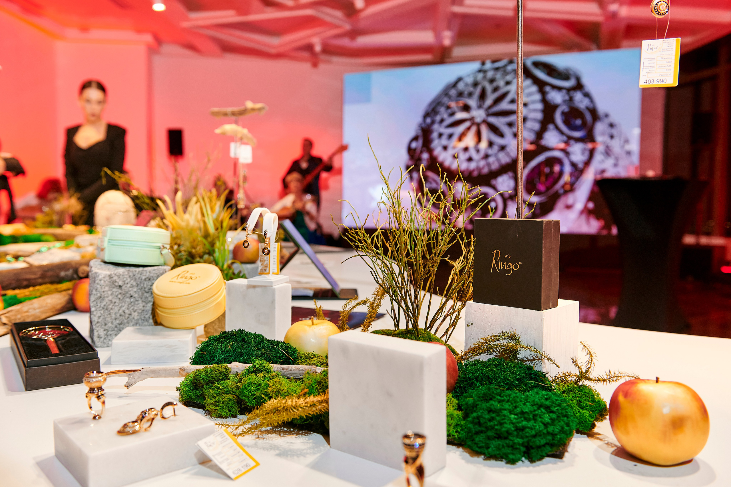 Ювелирный дом Ринго «Драгоценная история Урала». Фотограф Постольник Дарья