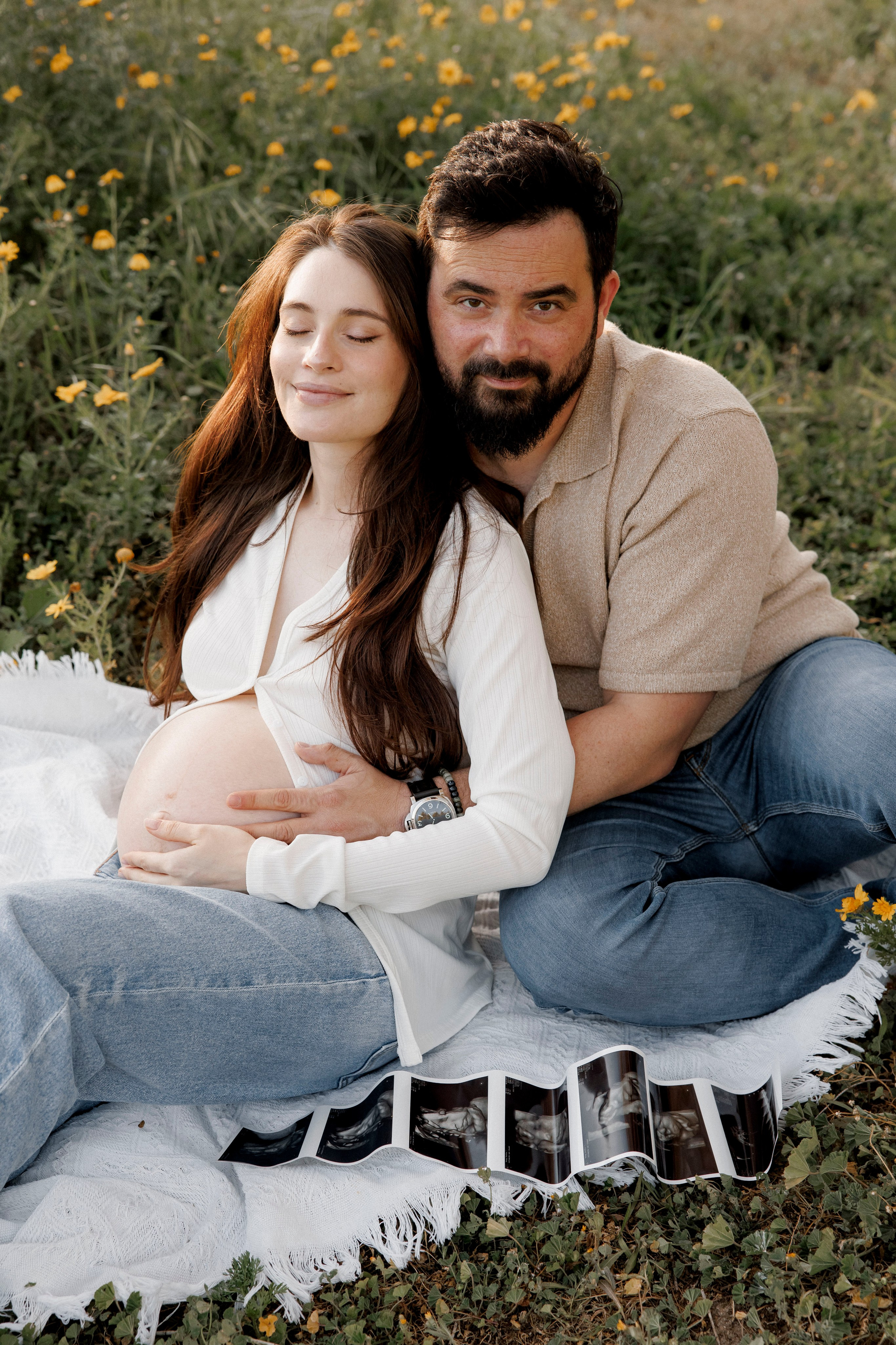 Pregnancy photoshoot (home/park/beach). Главная