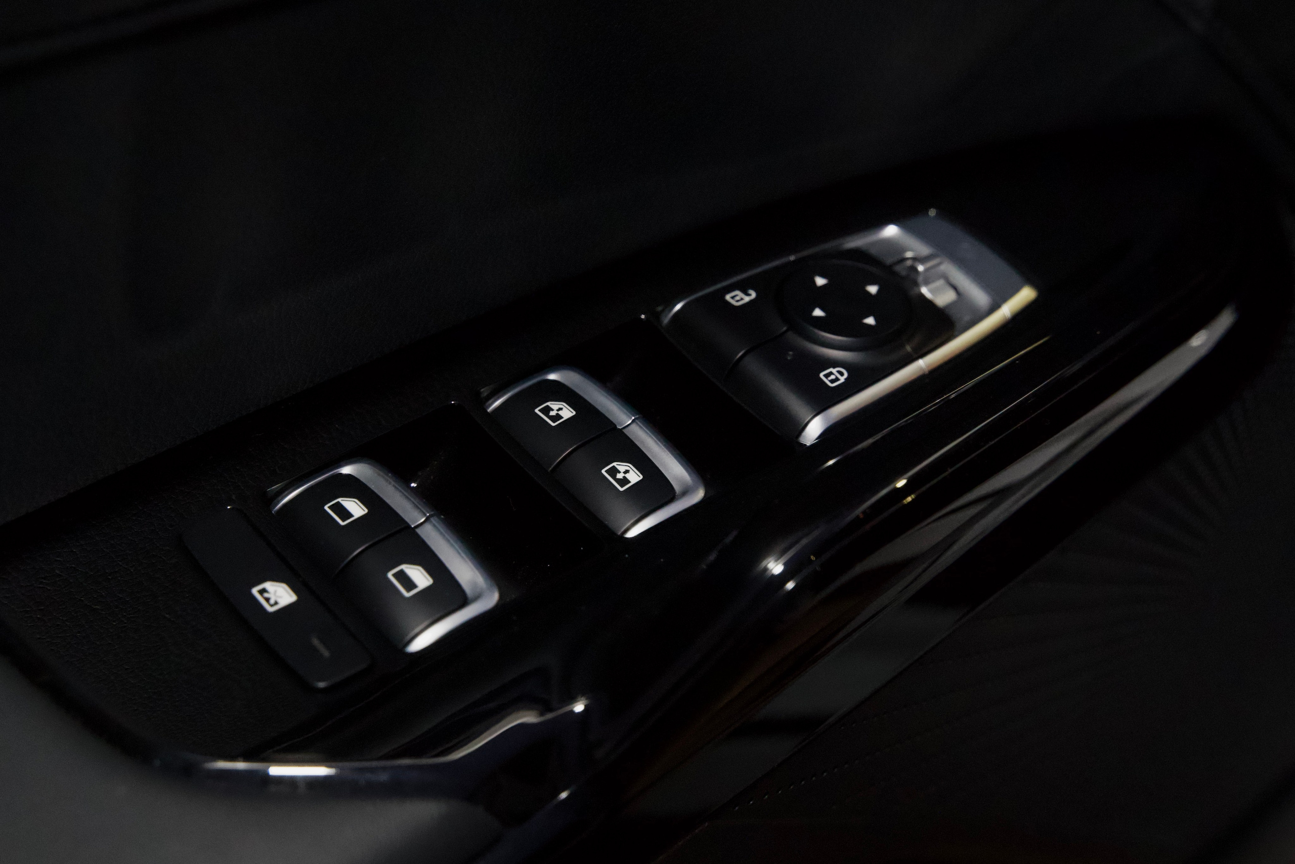 АВТО НА ПРОДАЖУ. Разноплановый фотограф из Москвы/Твери