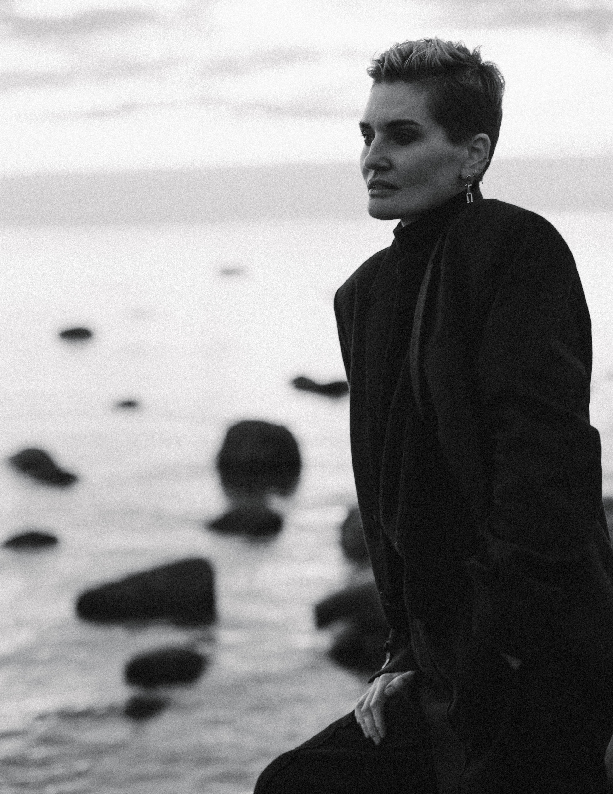 Ира на пляже. Контент фотограф в Санкт-Петербурге Елена Кегель