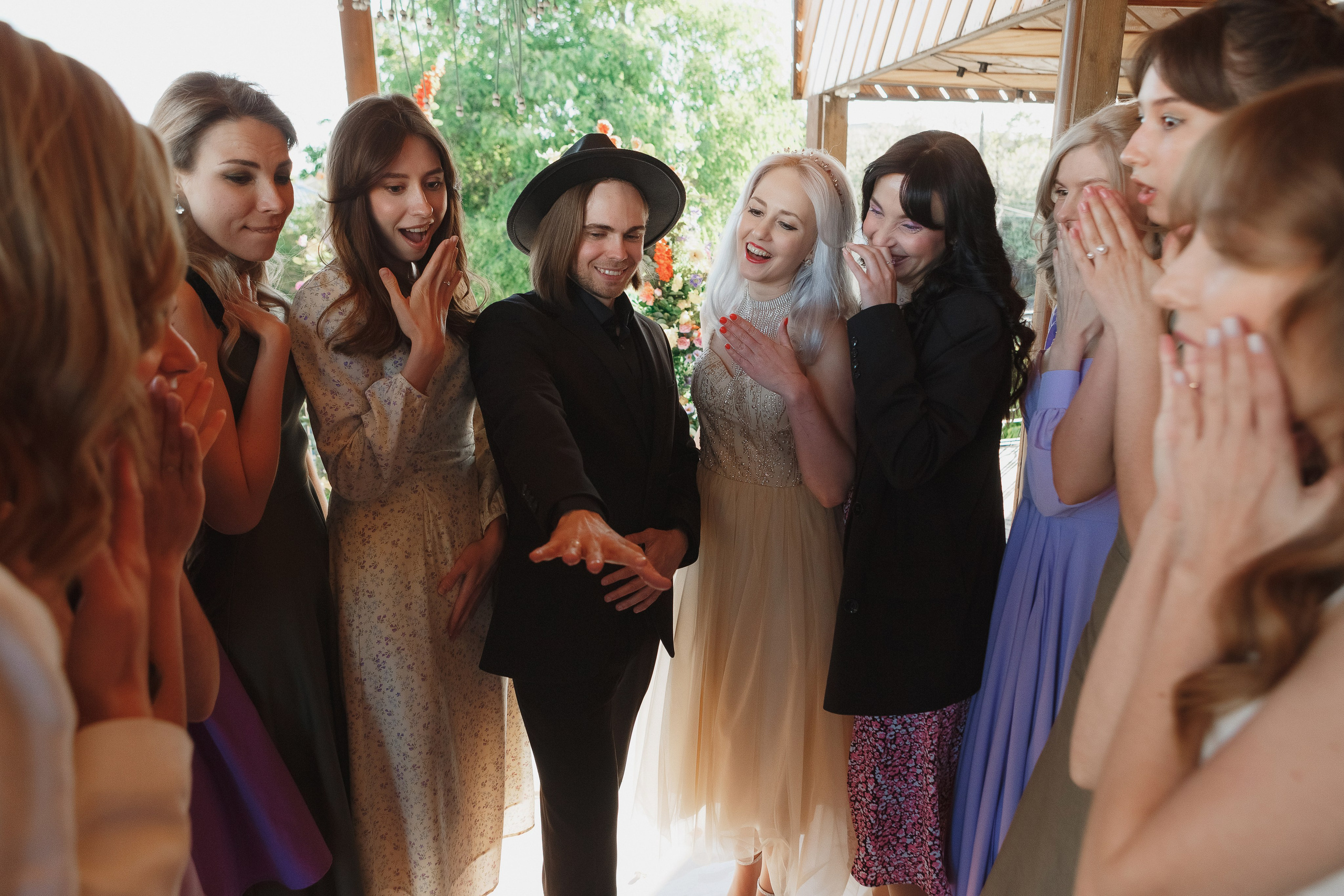 Свадебная фотосессия Михаила и Валерии на Чеховской набережной. Свадебный и семейный фотограф в Таганроге Бакарюк Антон