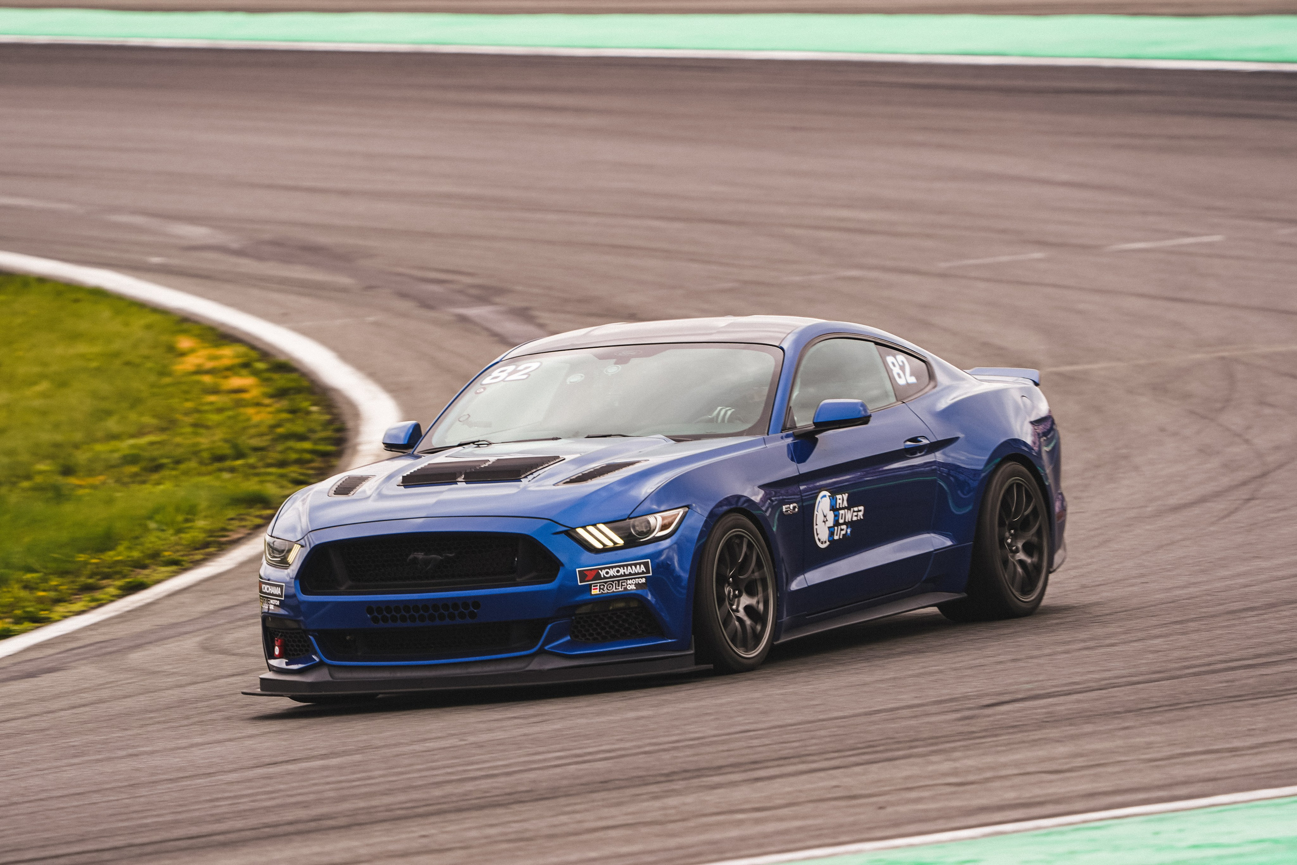 Mustang track days. Автомобильный фотограф Шакая Кирилл