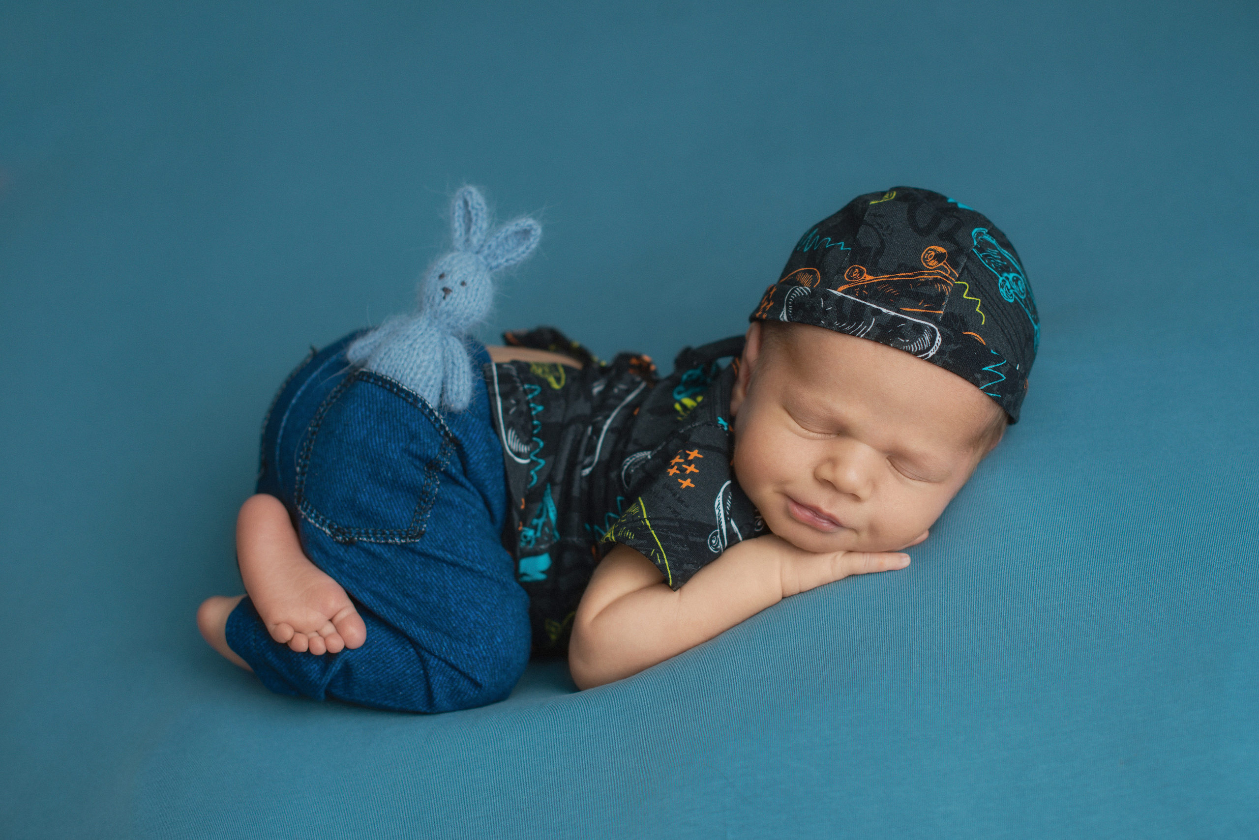 Фотосъемка новорожденного. Фотограф беременности, новорожденных и детей до года в Челябинске Волк