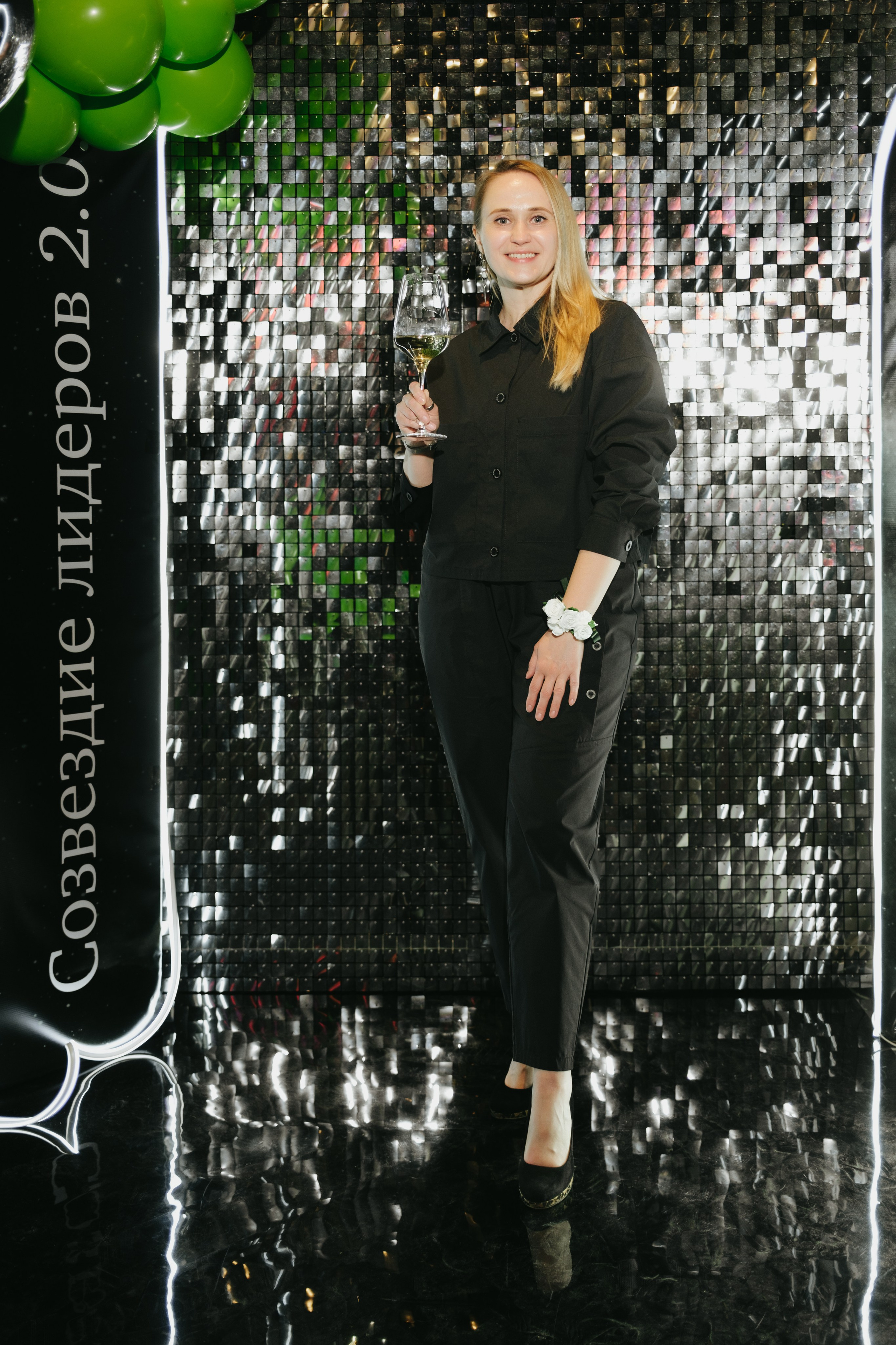 Корпоратив в Сириусу (Адлер) 10 лет компании. Свадебный фотограф Денис Ожигин в Краснодаре и крае. Эмоциональная и стильная съемка вашего дня