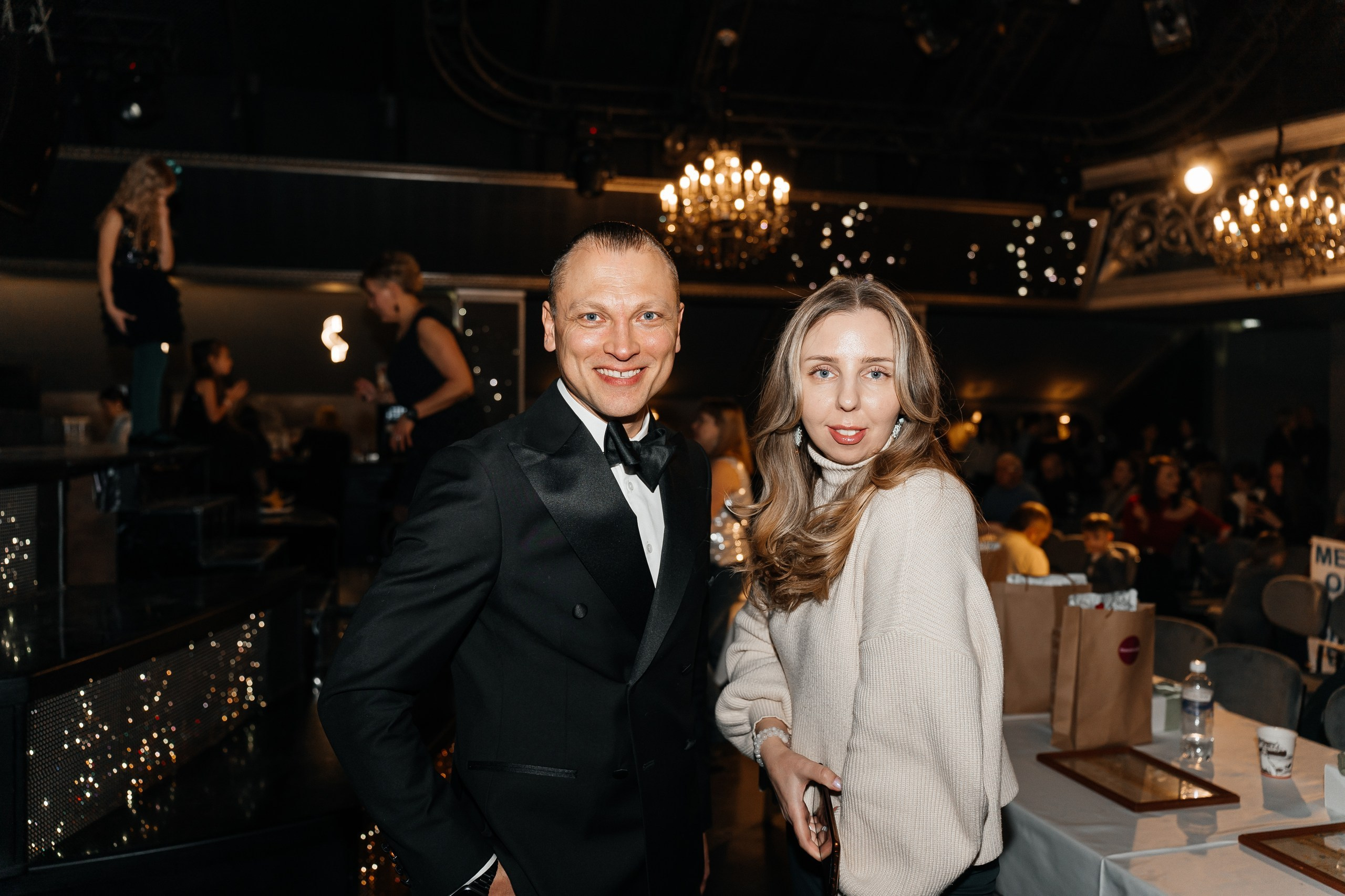 Идеальная мама. Для тех, кто не ждёт удачи, а создаёт её. Каждая фотосессия — это твой момент, твой стиль, твой успех. 📸